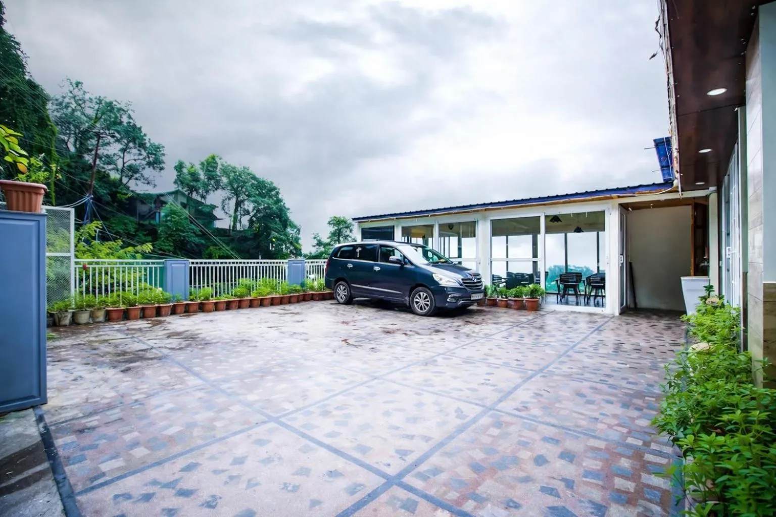 Parking in The Landour Wood House