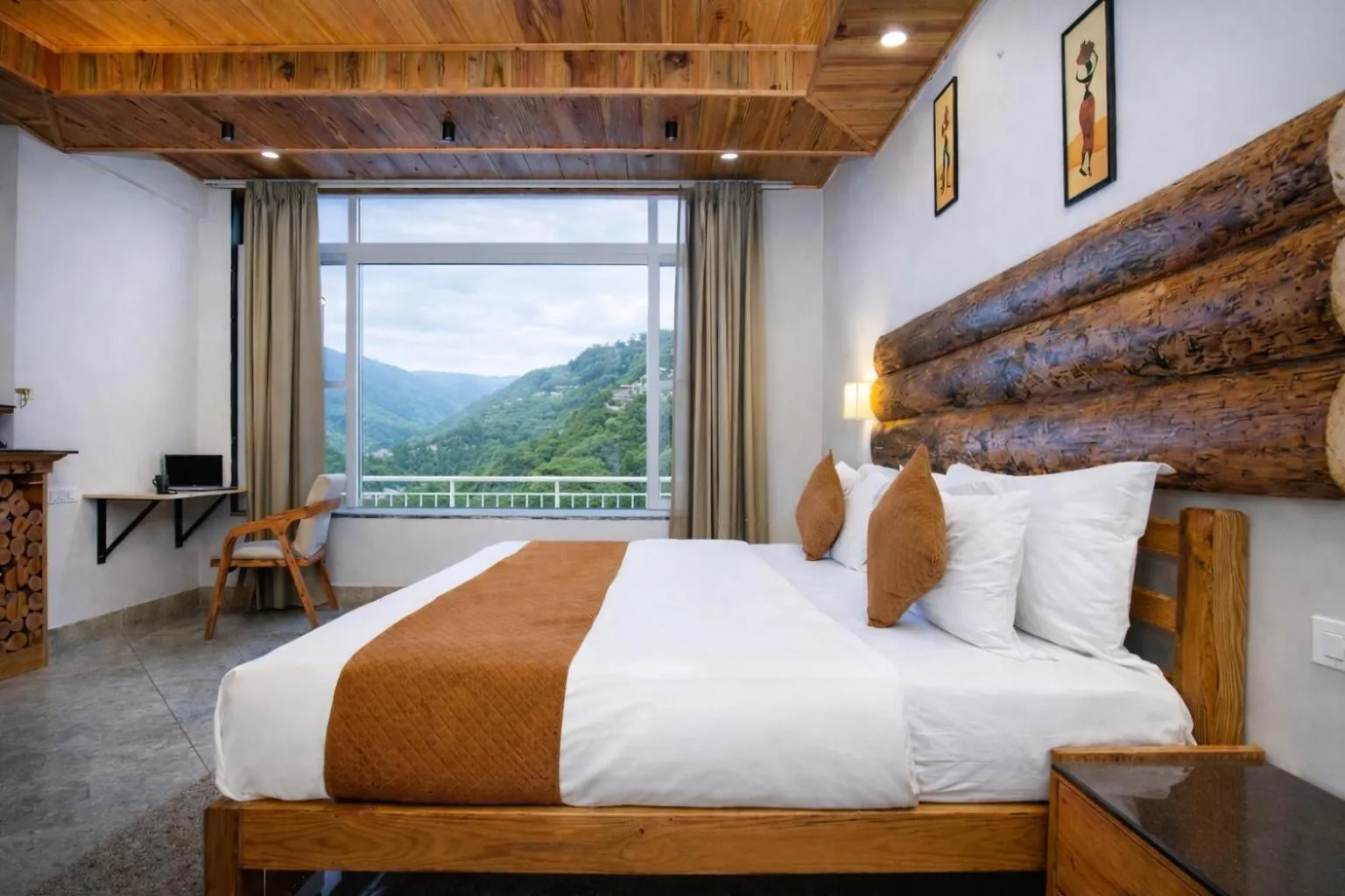 Bed in The Landour Wood House