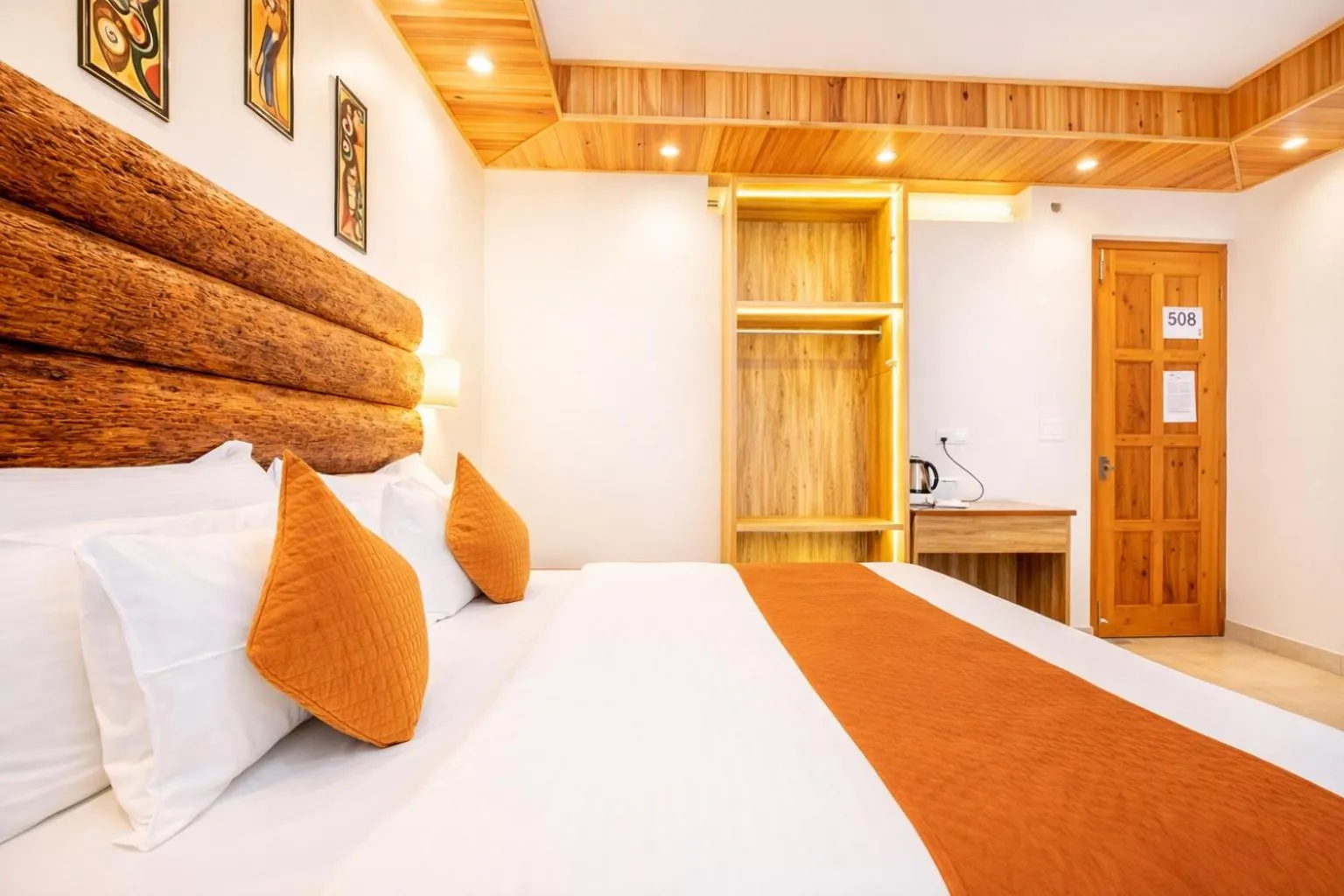 Bed in The Landour Wood House