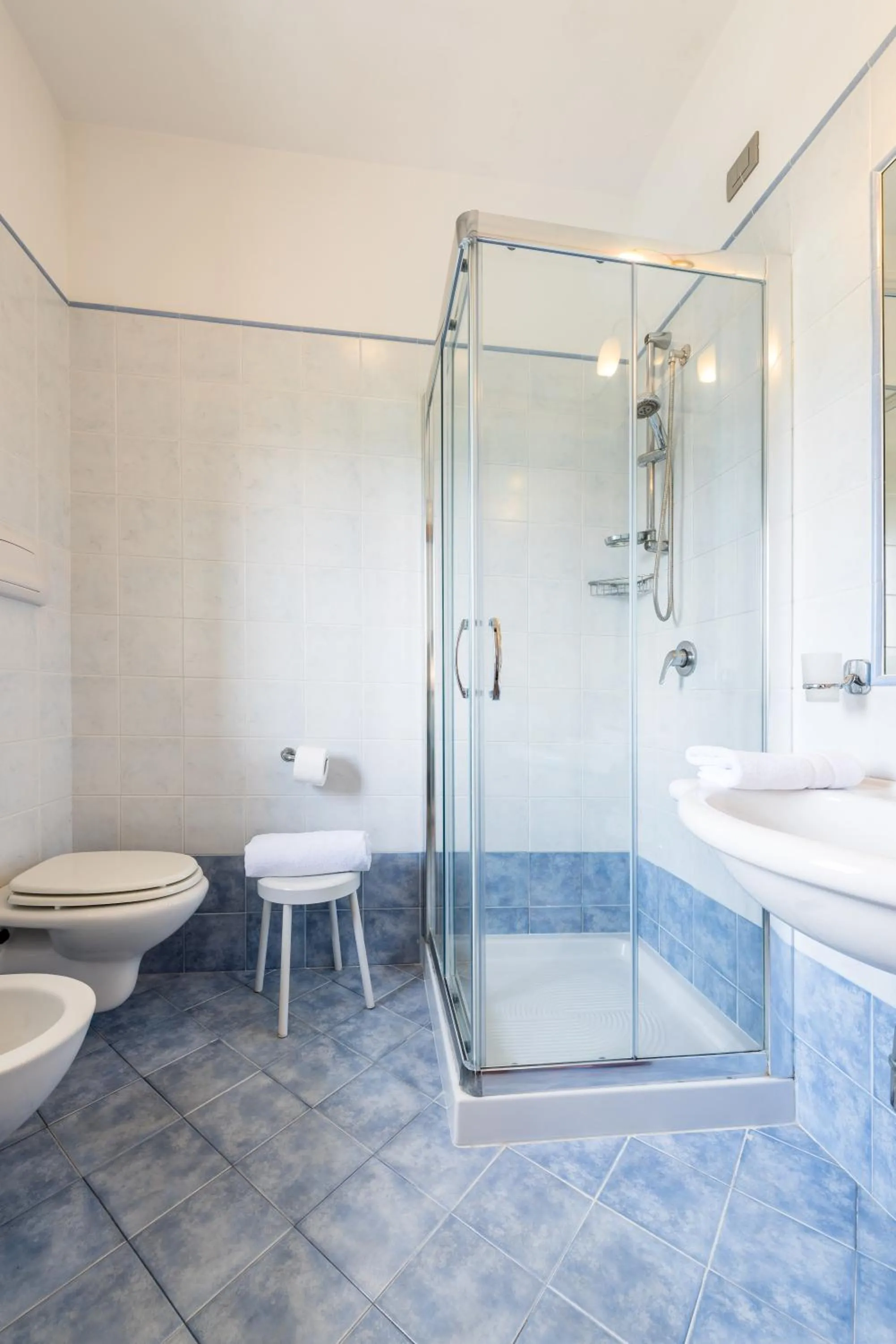 Bathroom in Albergo Villa A Mare