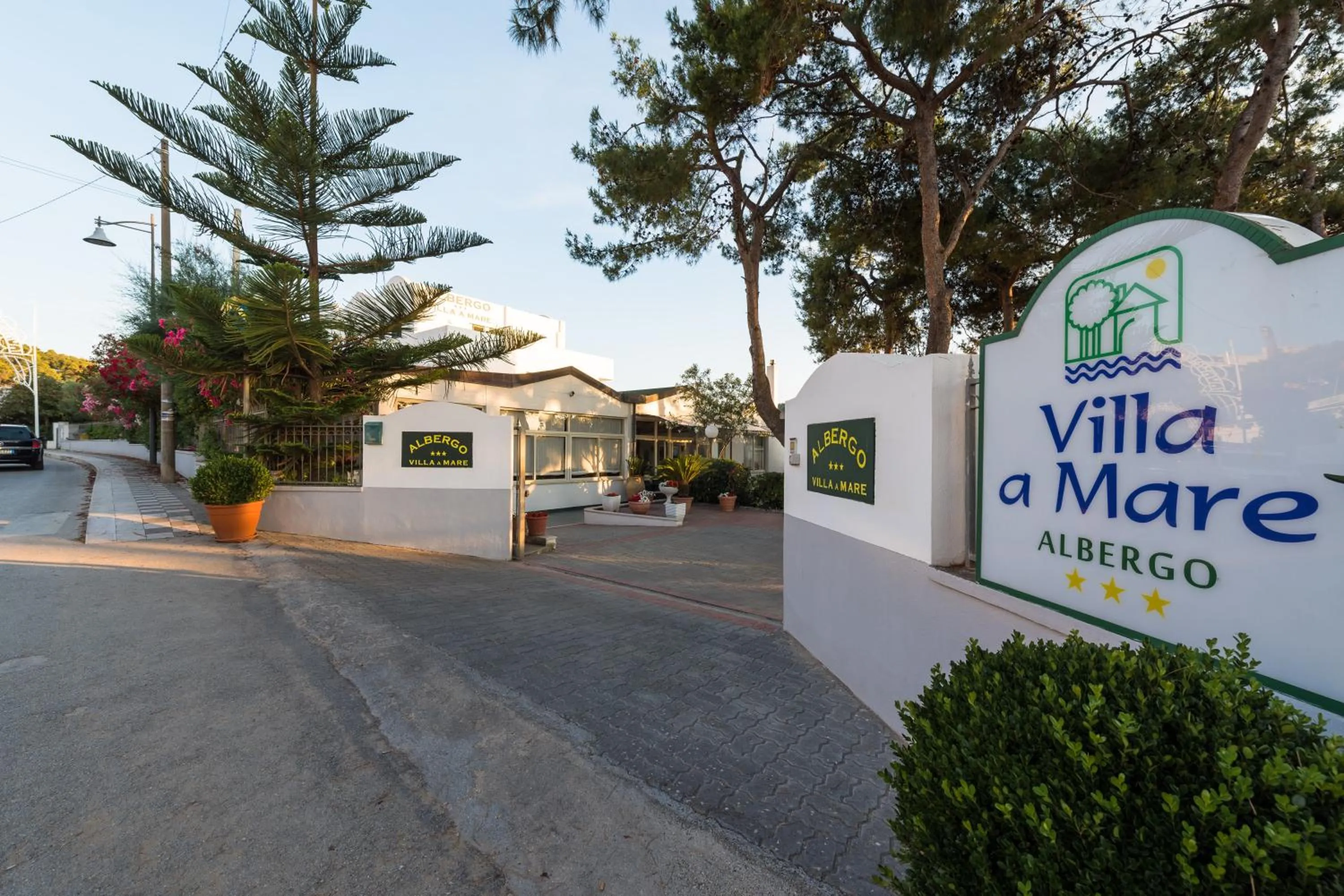 Patio in Albergo Villa A Mare