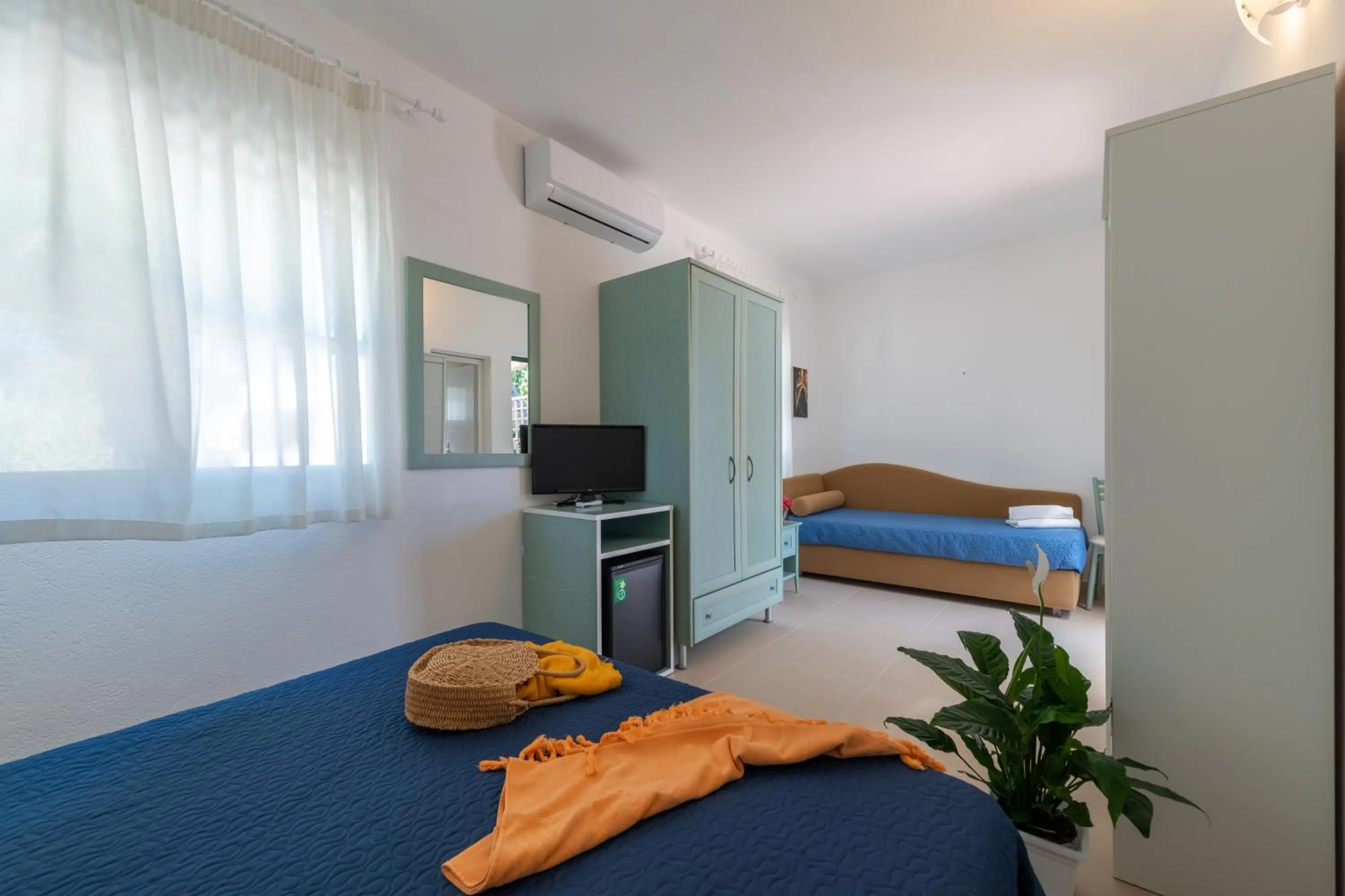 Bed in Albergo Villa A Mare