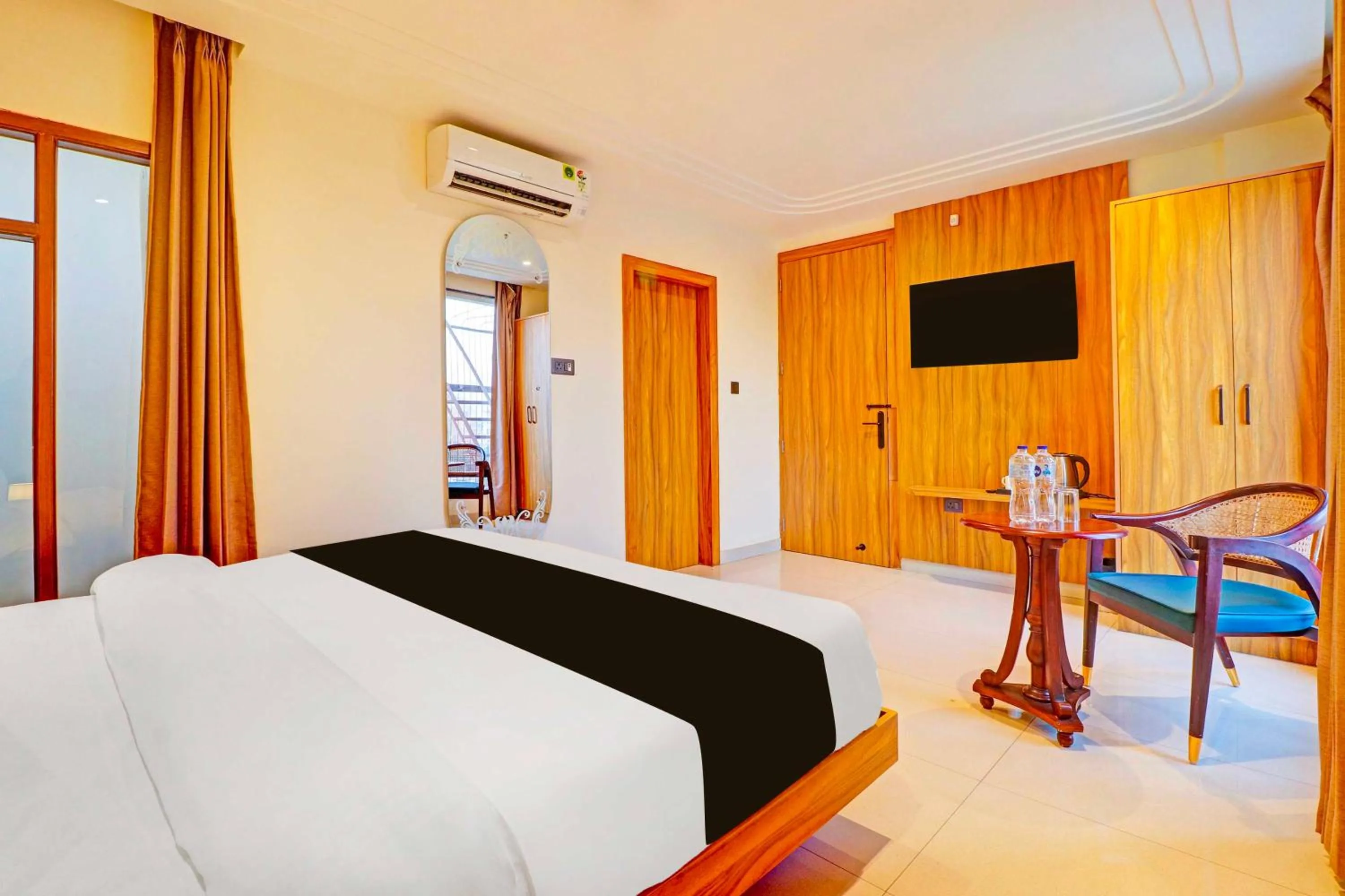 Townhouse Oak Patel Nagar Dehradun Railway Junction
