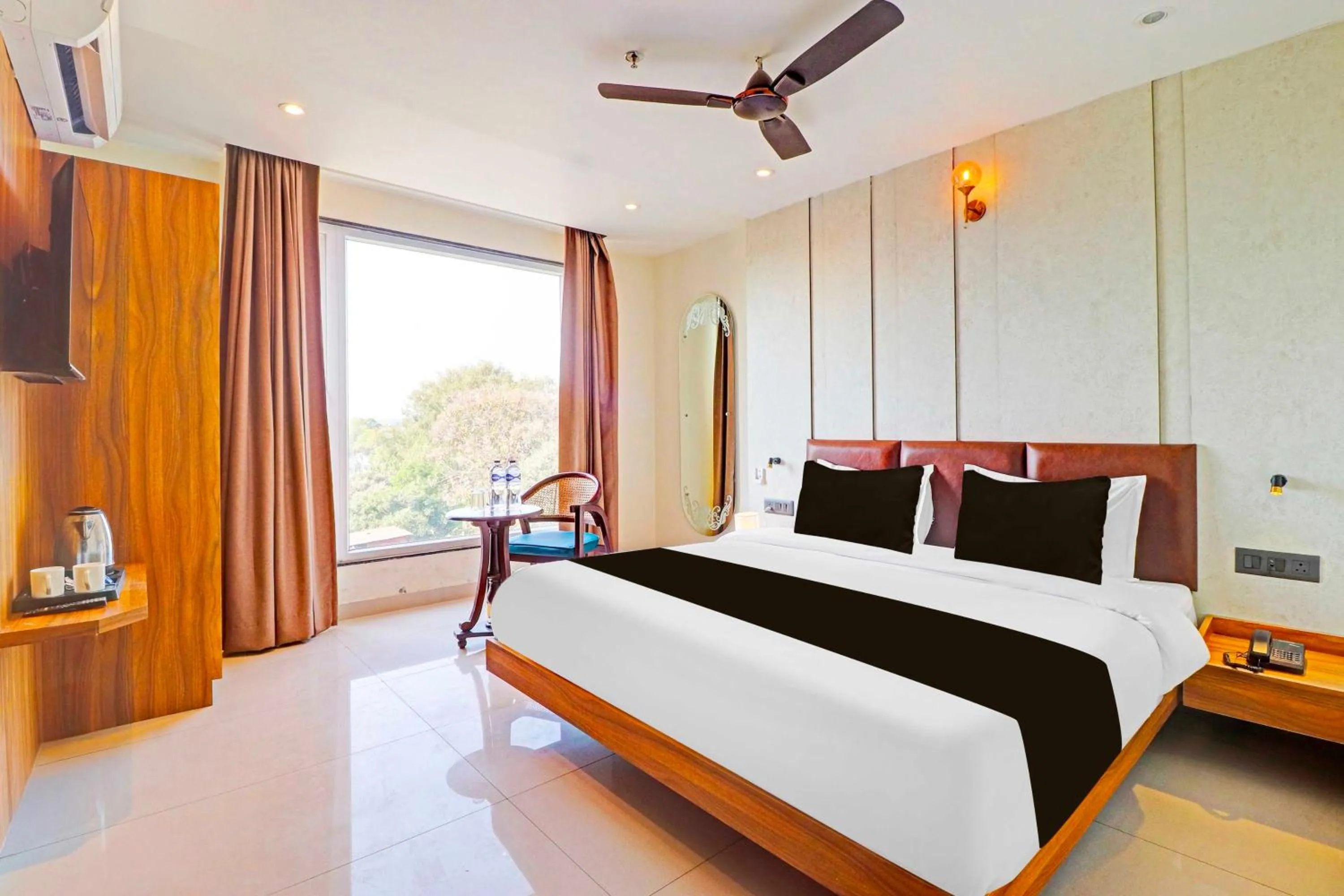 Townhouse Oak Patel Nagar Dehradun Railway Junction