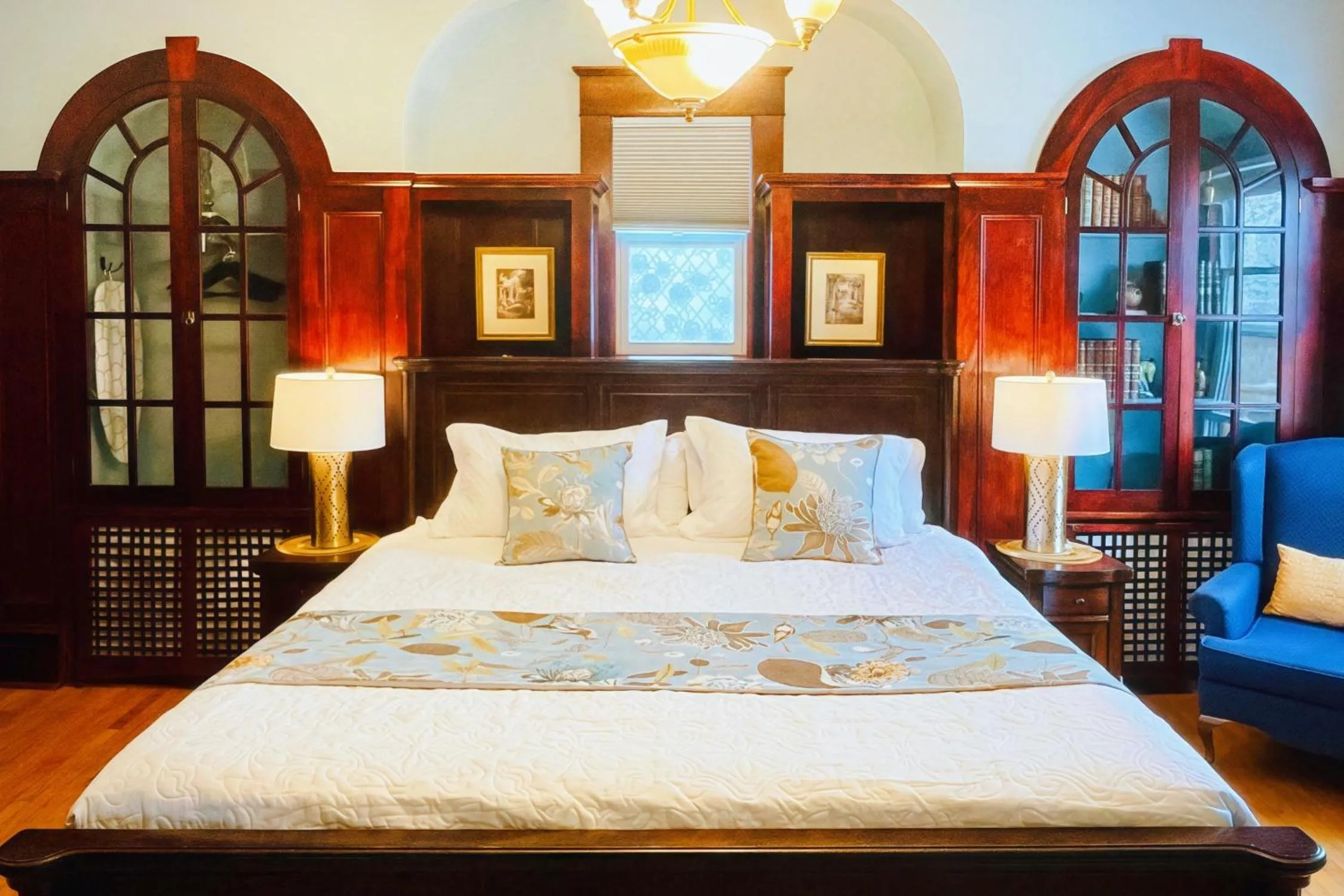 Bed in The Eden Hall Inn