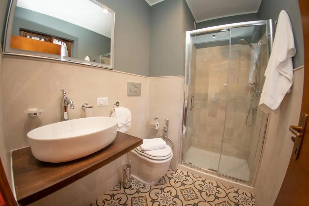 Shower in Agriturismo Le Anfore