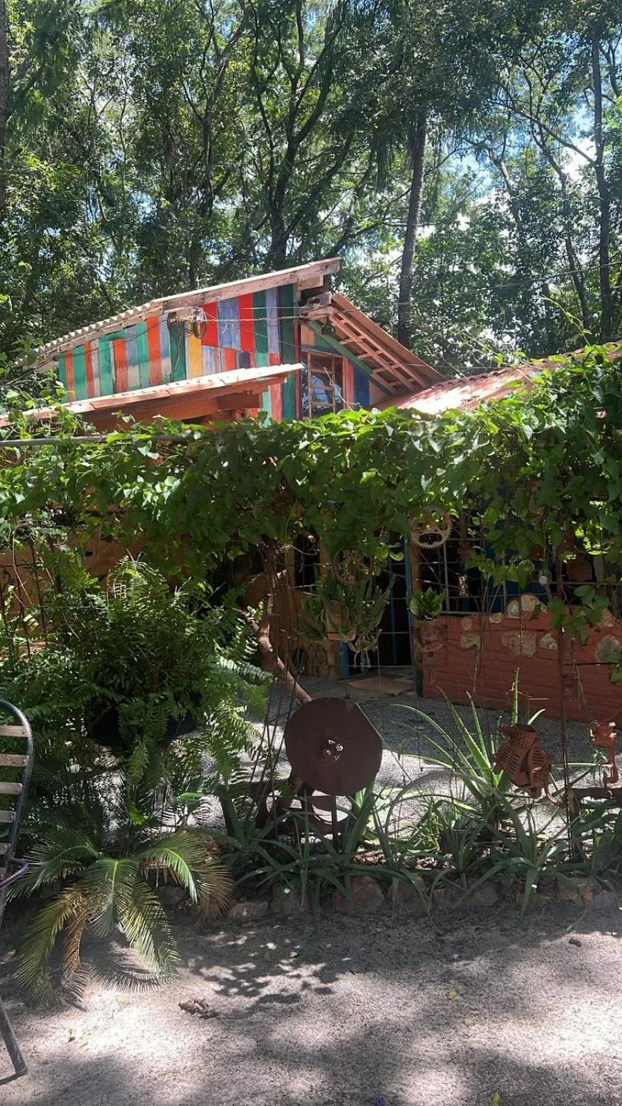 Suite with Garden View in NOMADAS chalés, mini casinhas, bangalôs , área de camping e cozinha compartilhada