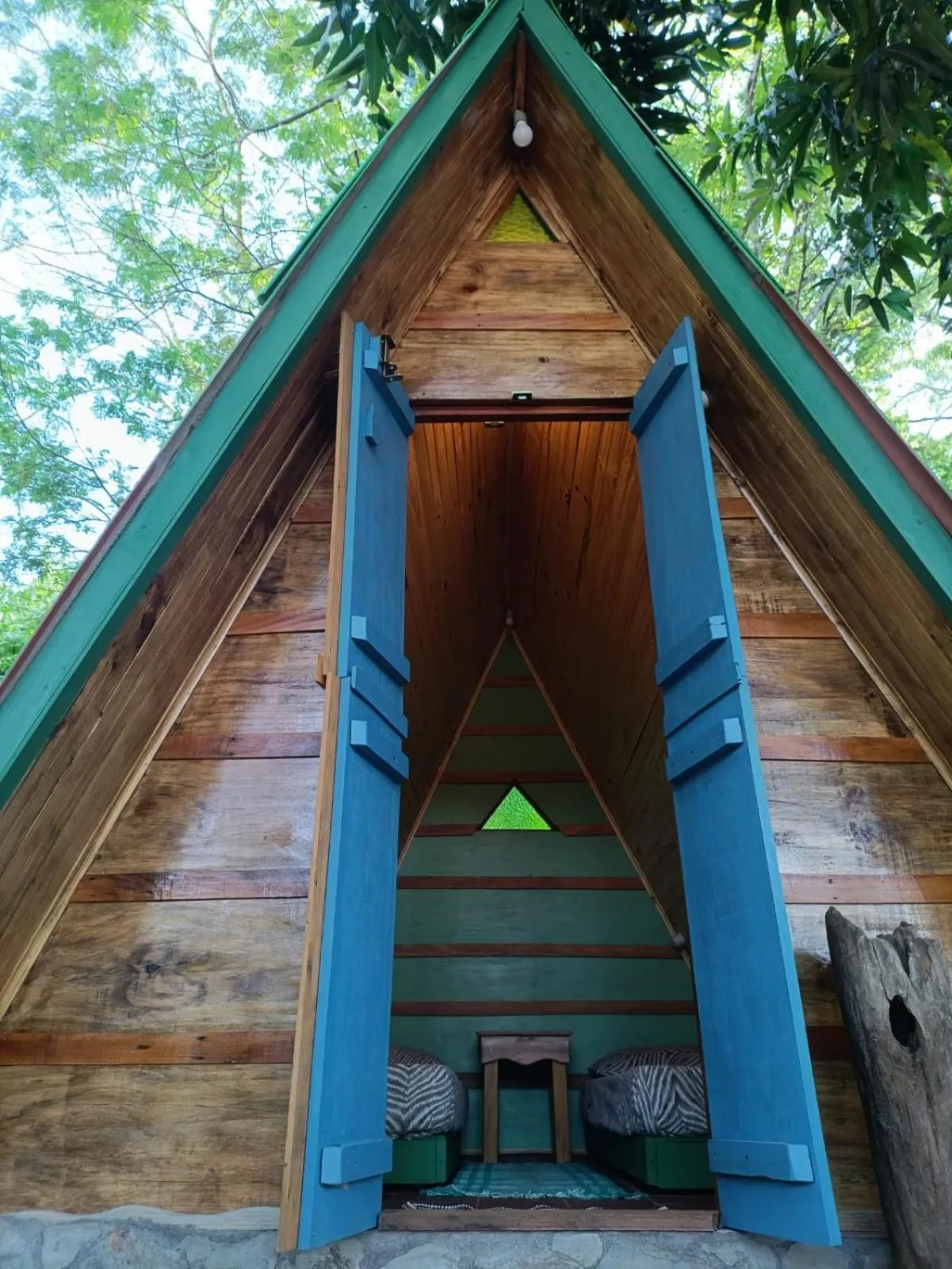 Bungalow with Garden View in NOMADAS chalés, mini casinhas, bangalôs , área de camping e cozinha compartilhada