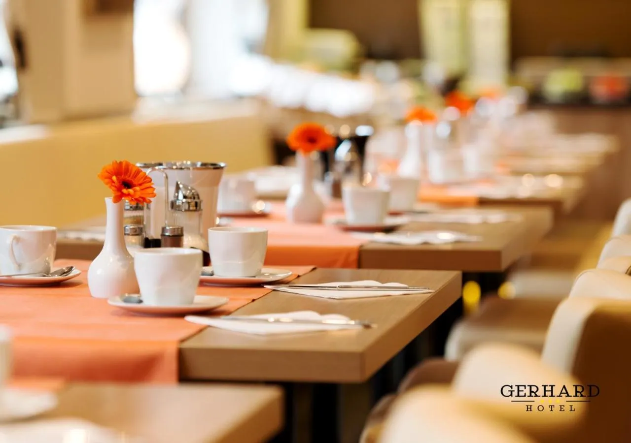 Restaurant/places to eat in Hotel Gerhard