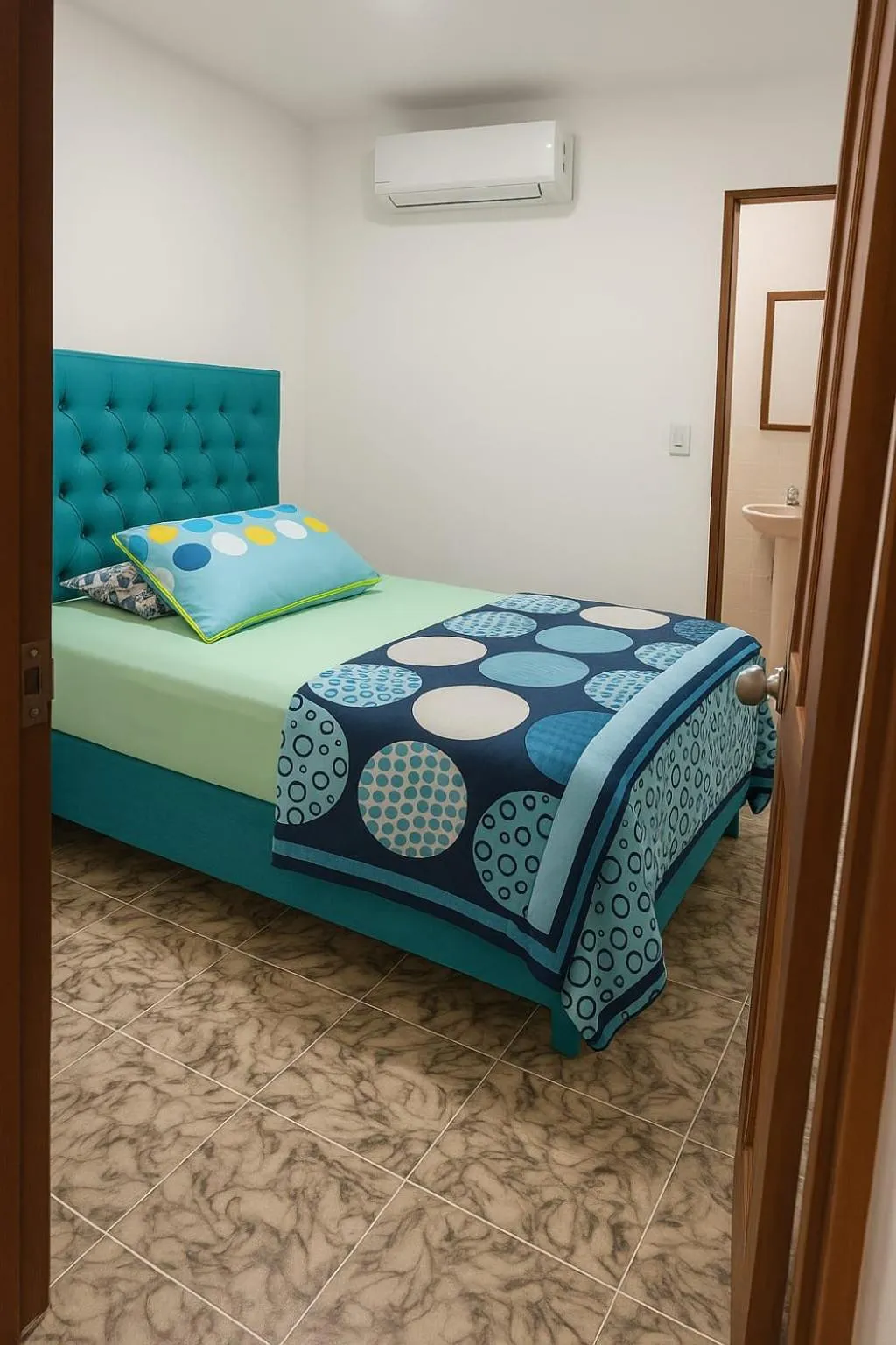 Bedroom, Bed in Hostal Marhú