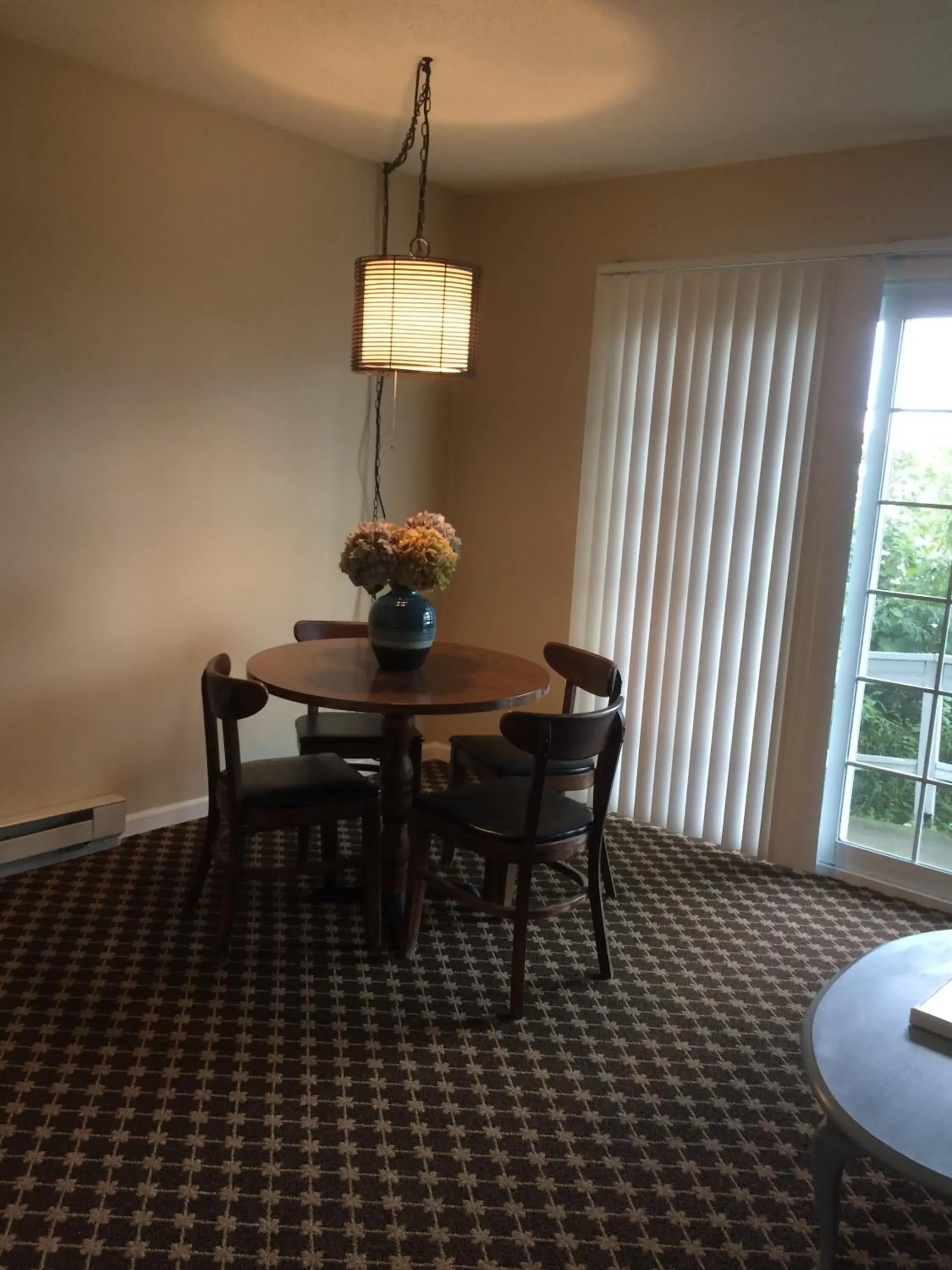 Dining Area in Michillinda Lodge Resort