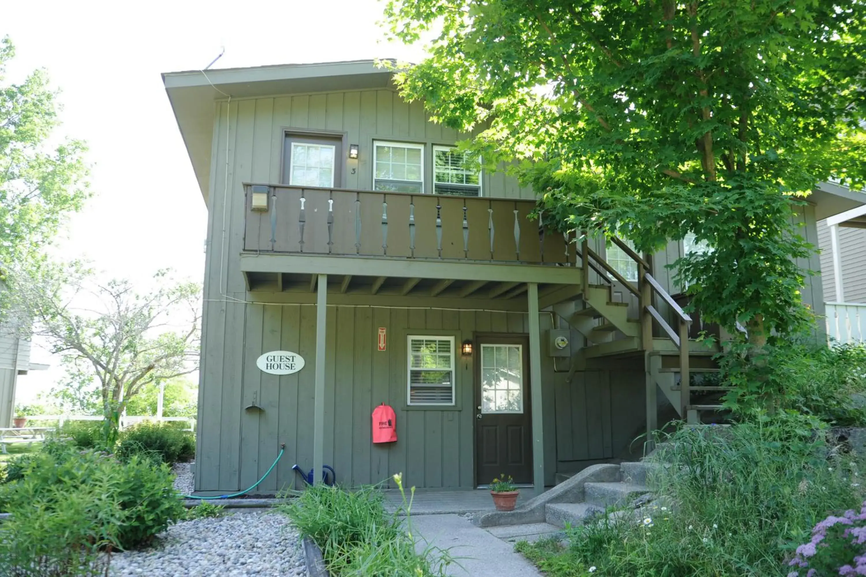 Property Building in Michillinda Lodge Resort