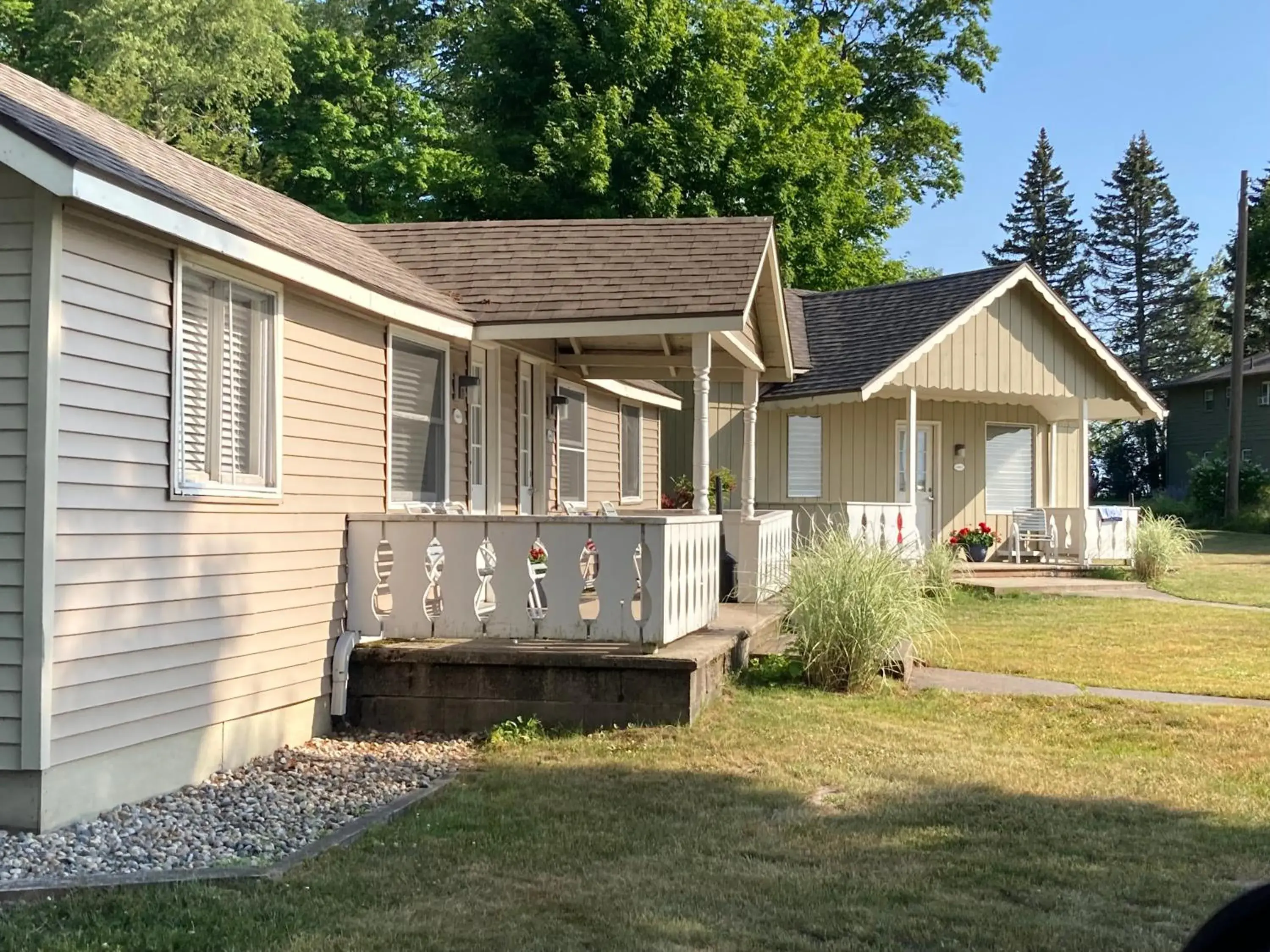 Property Building in Michillinda Lodge Resort