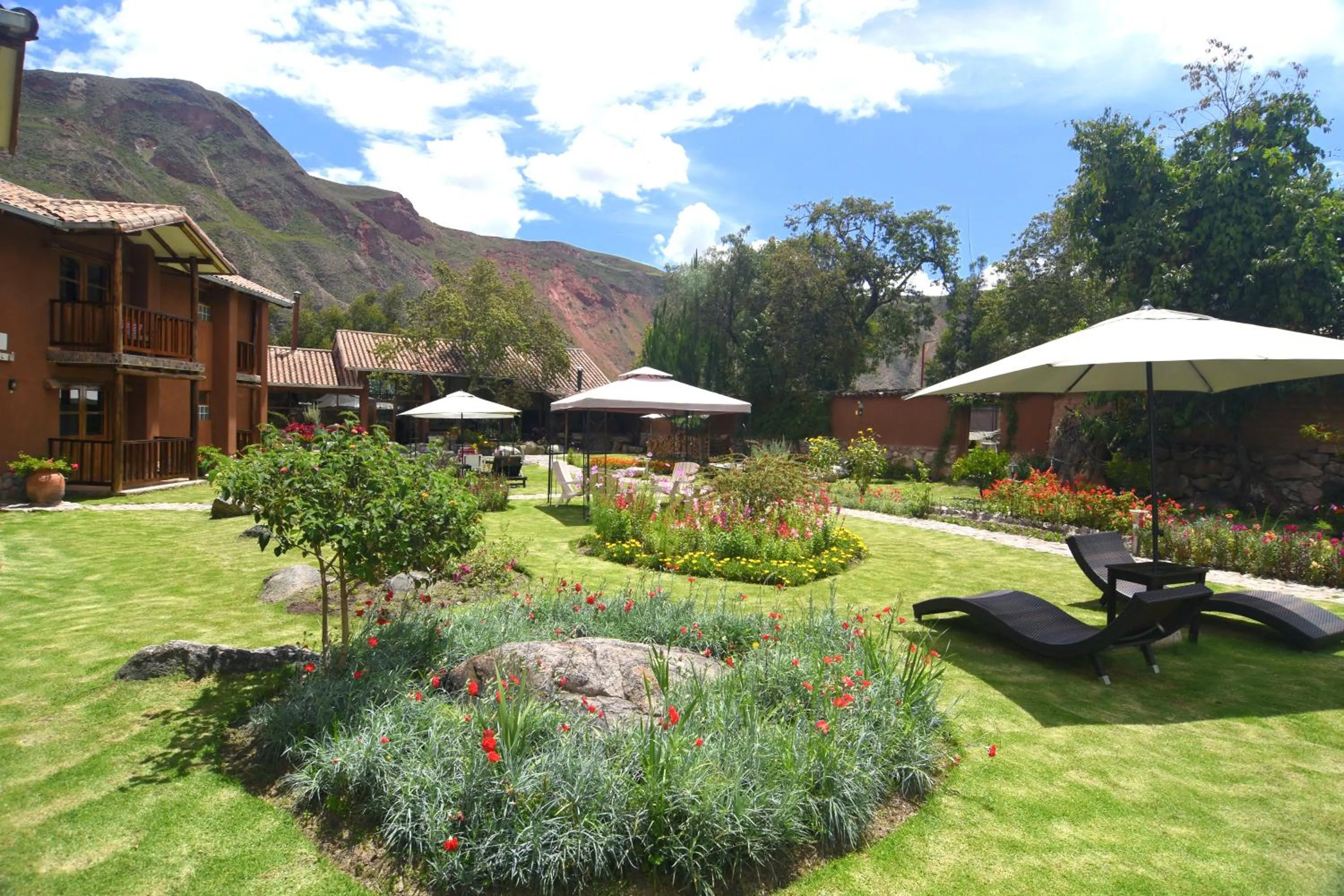 Garden in Lizzy Wasi Urubamba