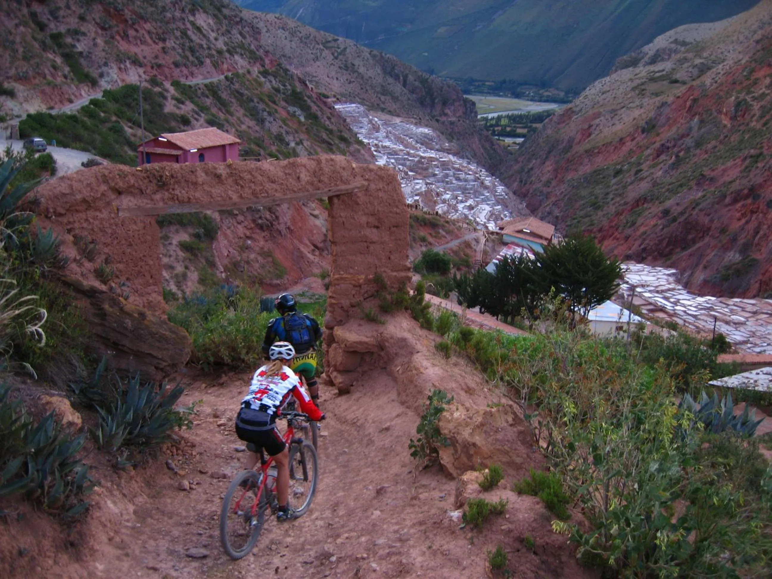 Cycling in Lizzy Wasi Urubamba