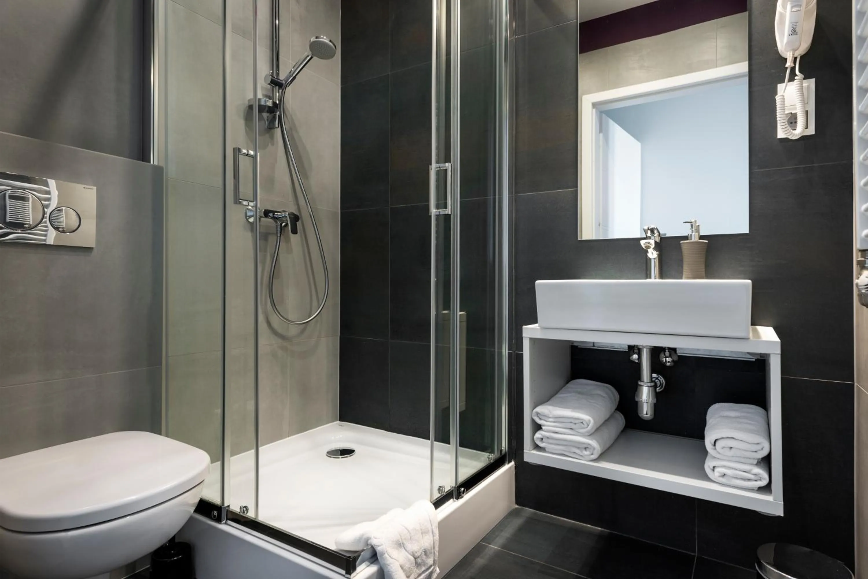 Bathroom in Krakow B&B