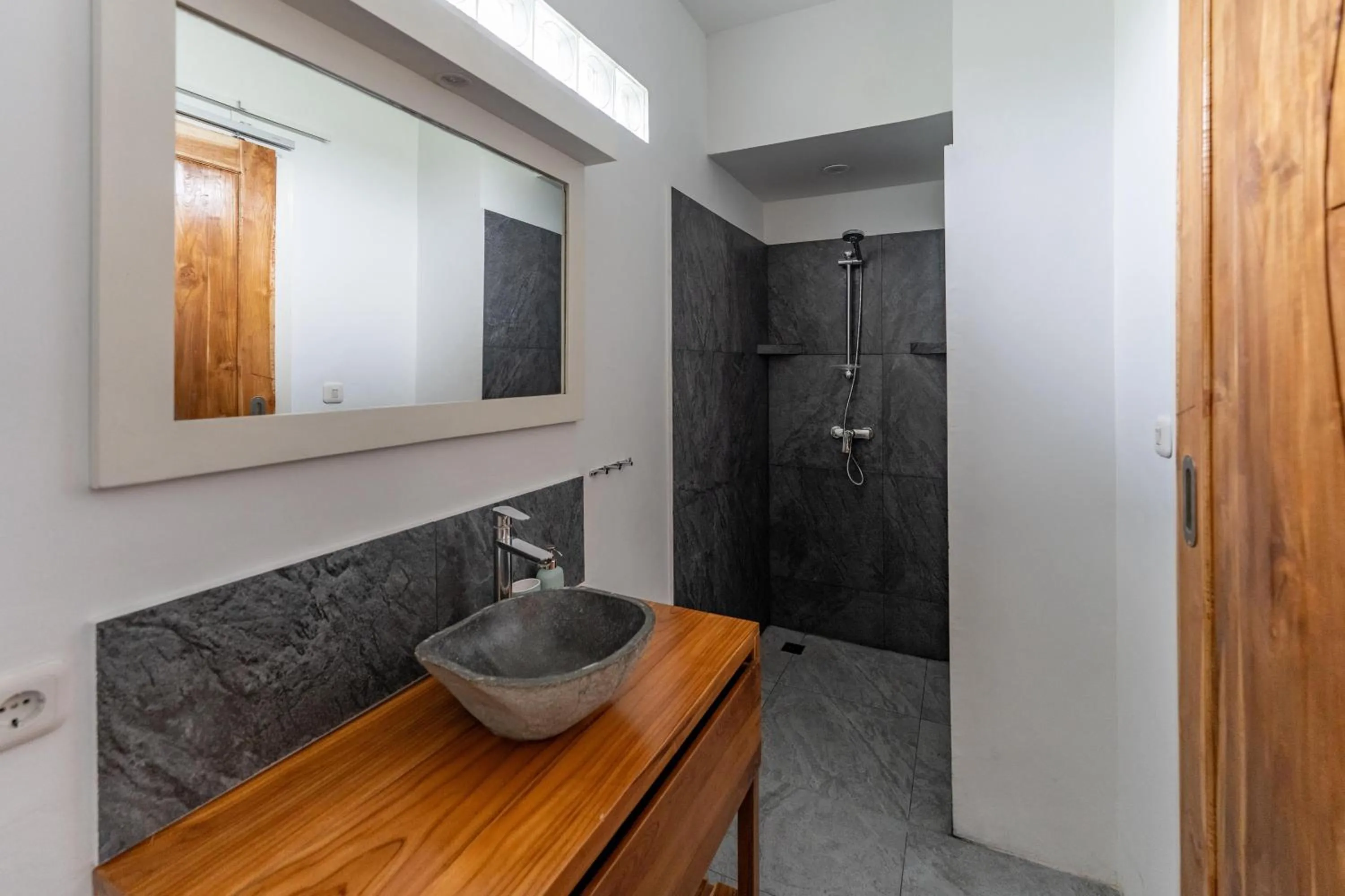 Shower in GiliFit Fitness Resort