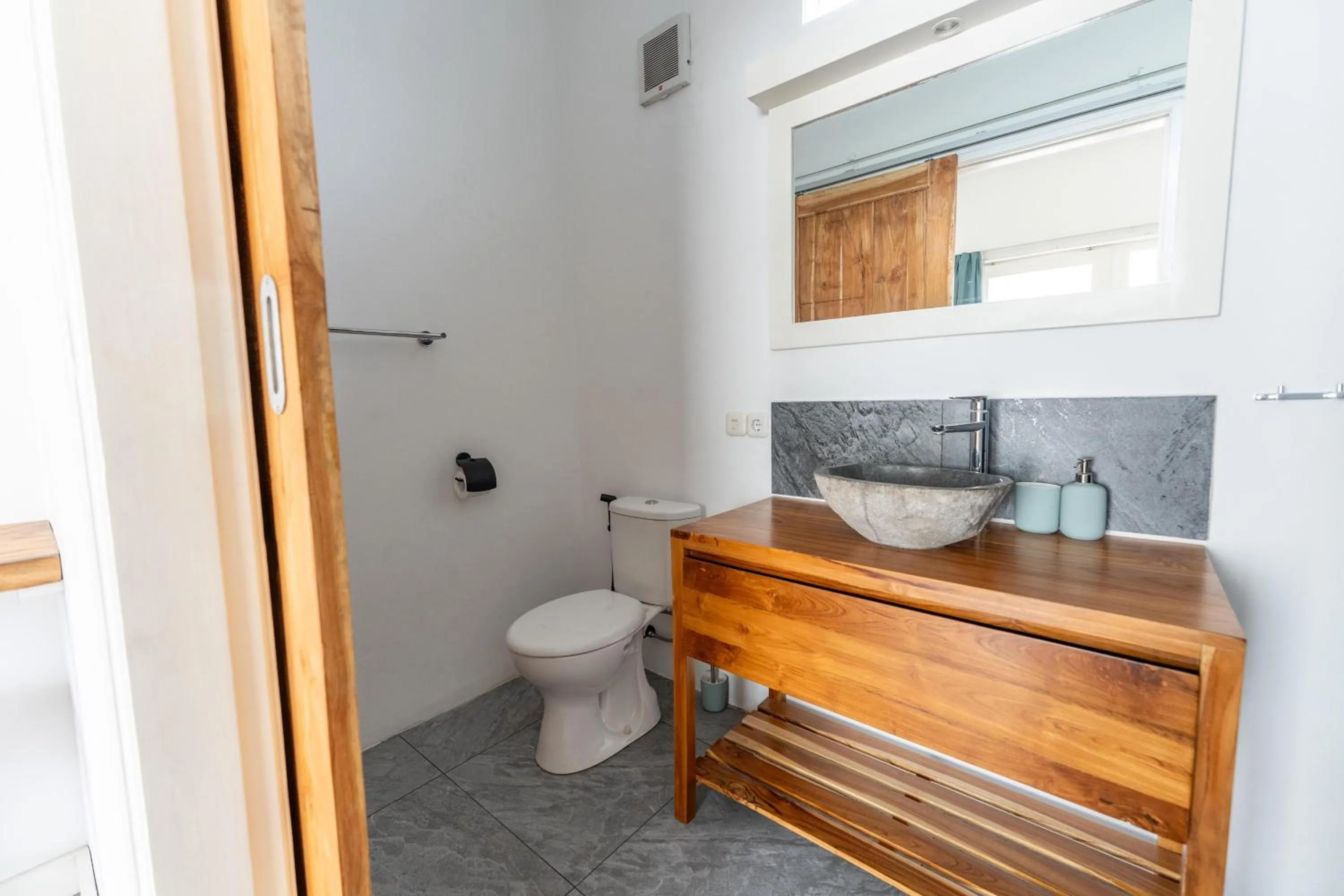 Toilet in GiliFit Fitness Resort