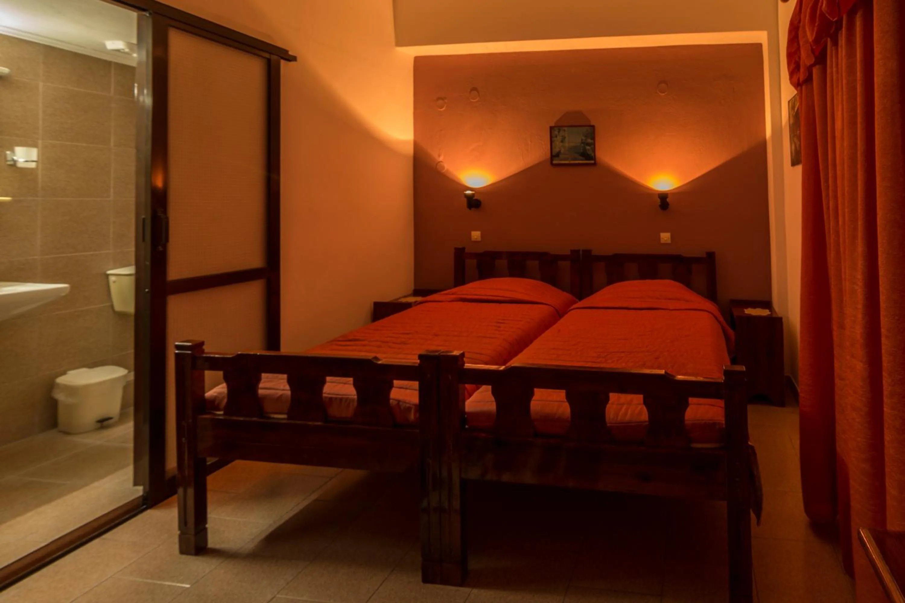 Bathroom, Bed in Savas Rooms