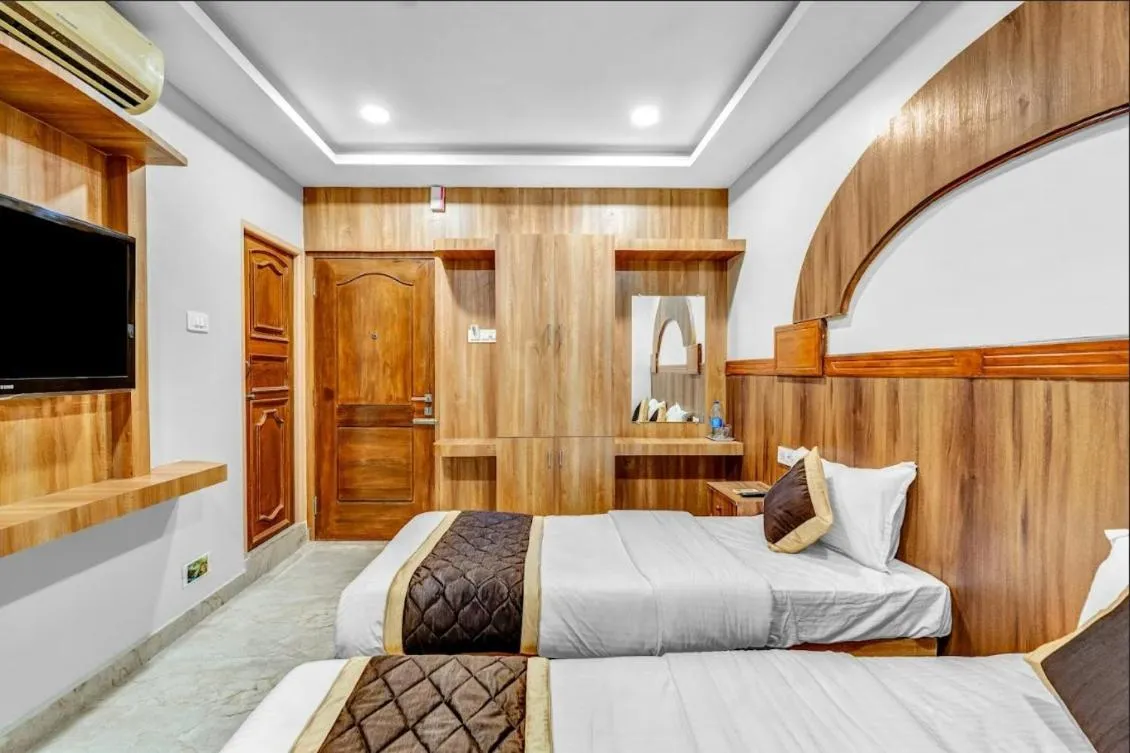 View (from property/room), Bed in Wooden Park Hotel - Near DLF IT Park