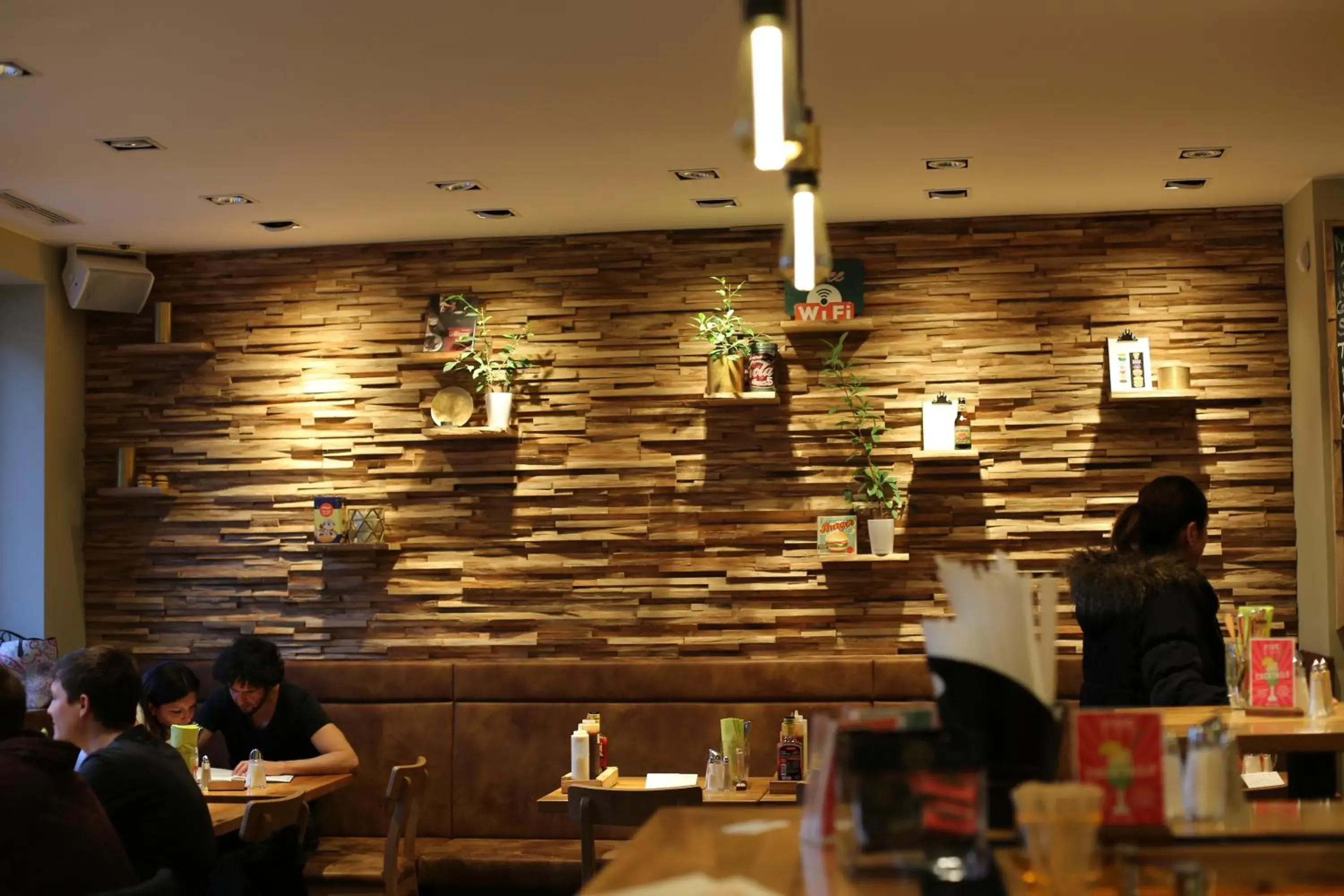 Restaurant/places to eat in Hotel FIVE Restaurant/places to eat in Hotel FIVE