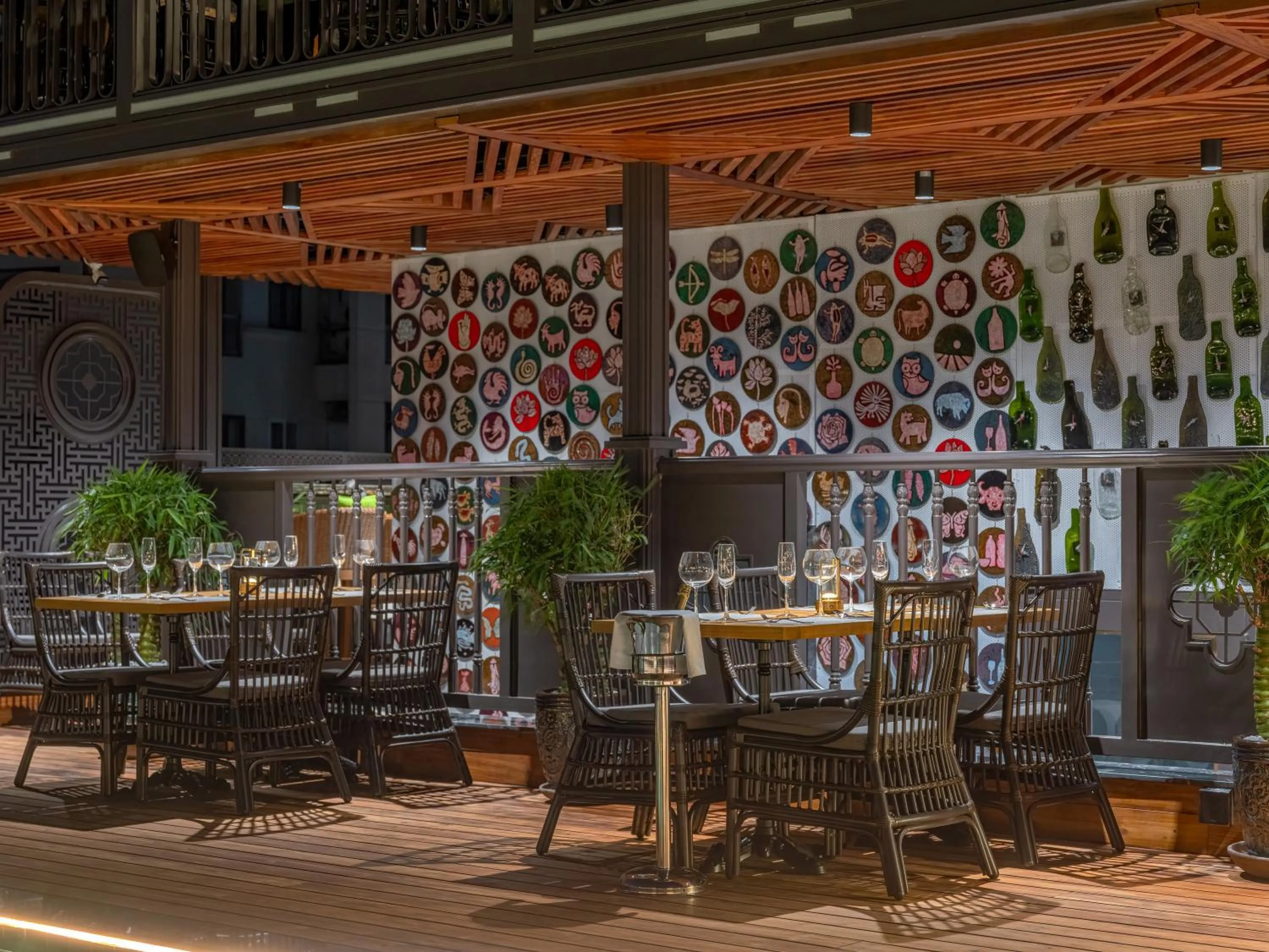 Restaurant/places to eat in Tonkin Luxury Boutique Hotel & Spa