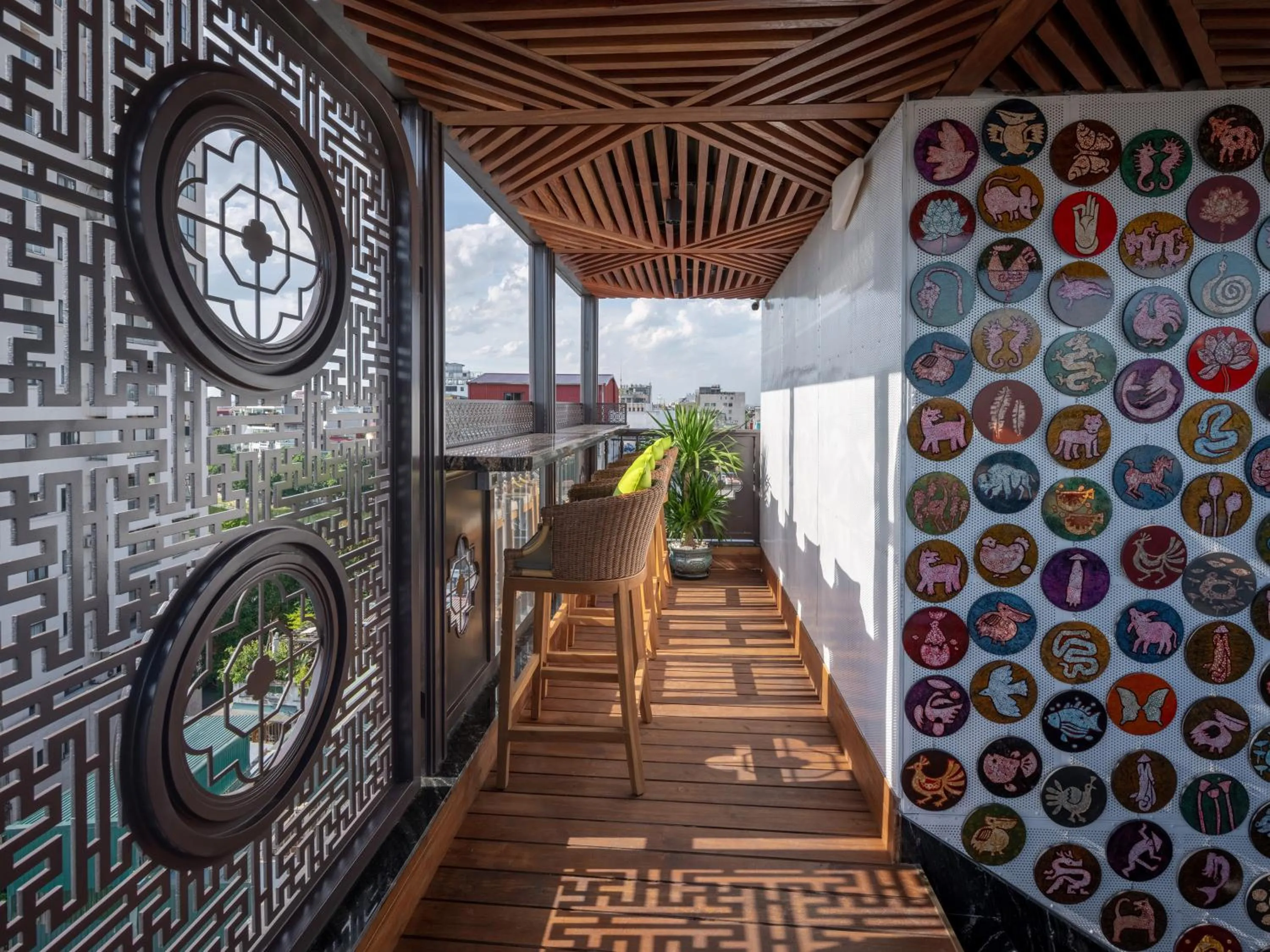 Lounge or bar in Tonkin Luxury Boutique Hotel & Spa