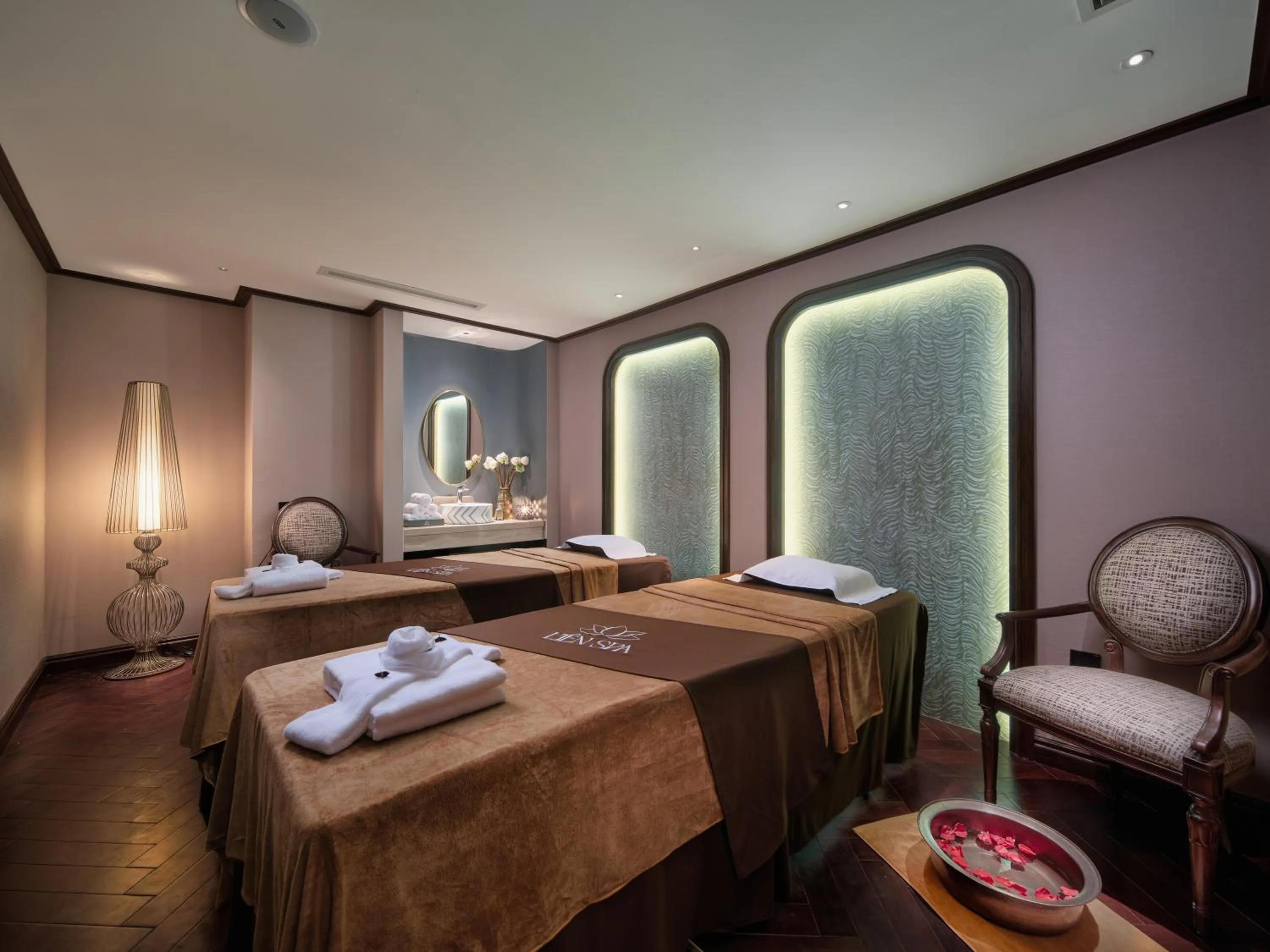 Massage in Tonkin Luxury Boutique Hotel & Spa