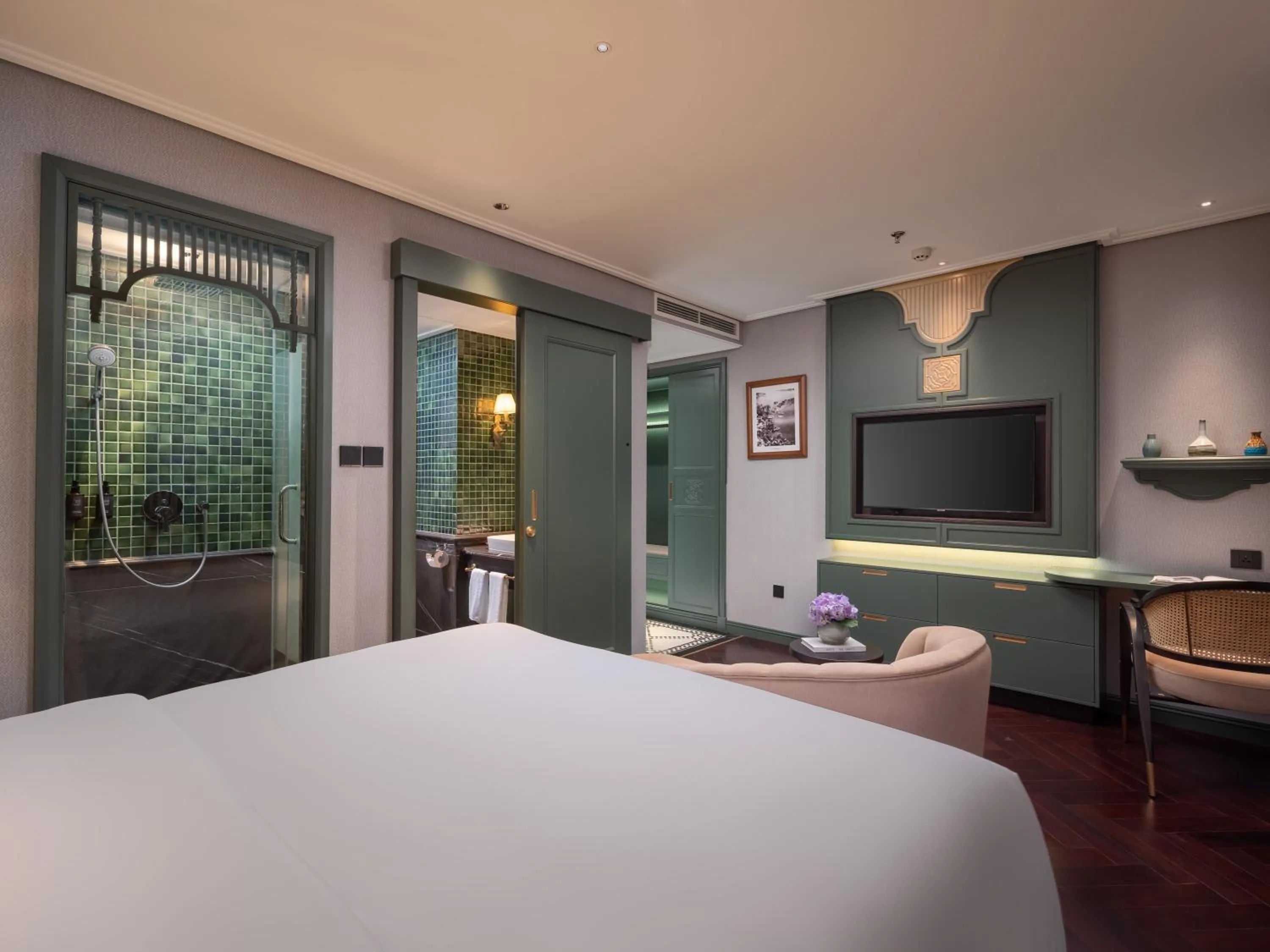 Bed in Tonkin Luxury Boutique Hotel & Spa