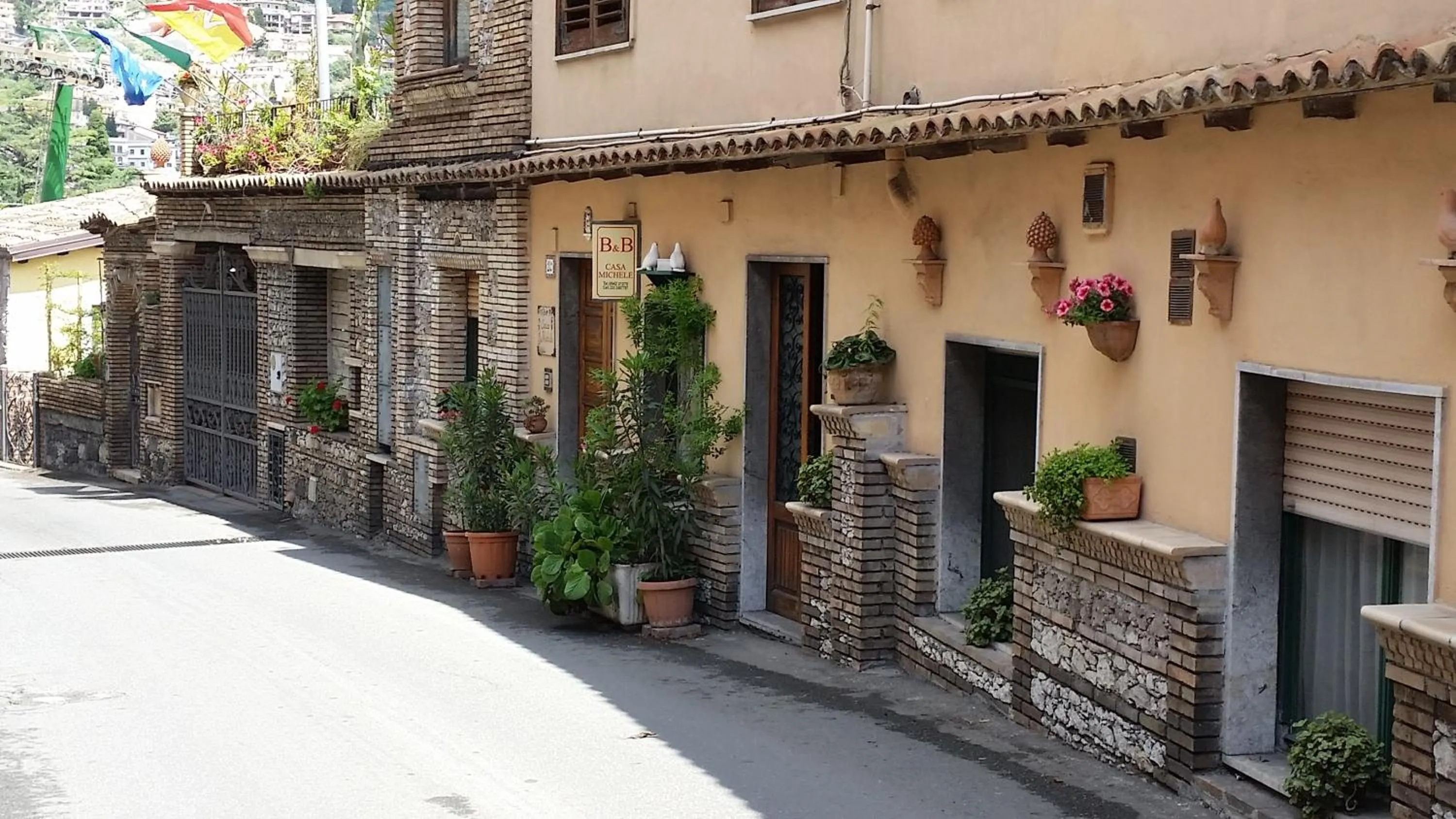 Property building in B&B Casa Michele