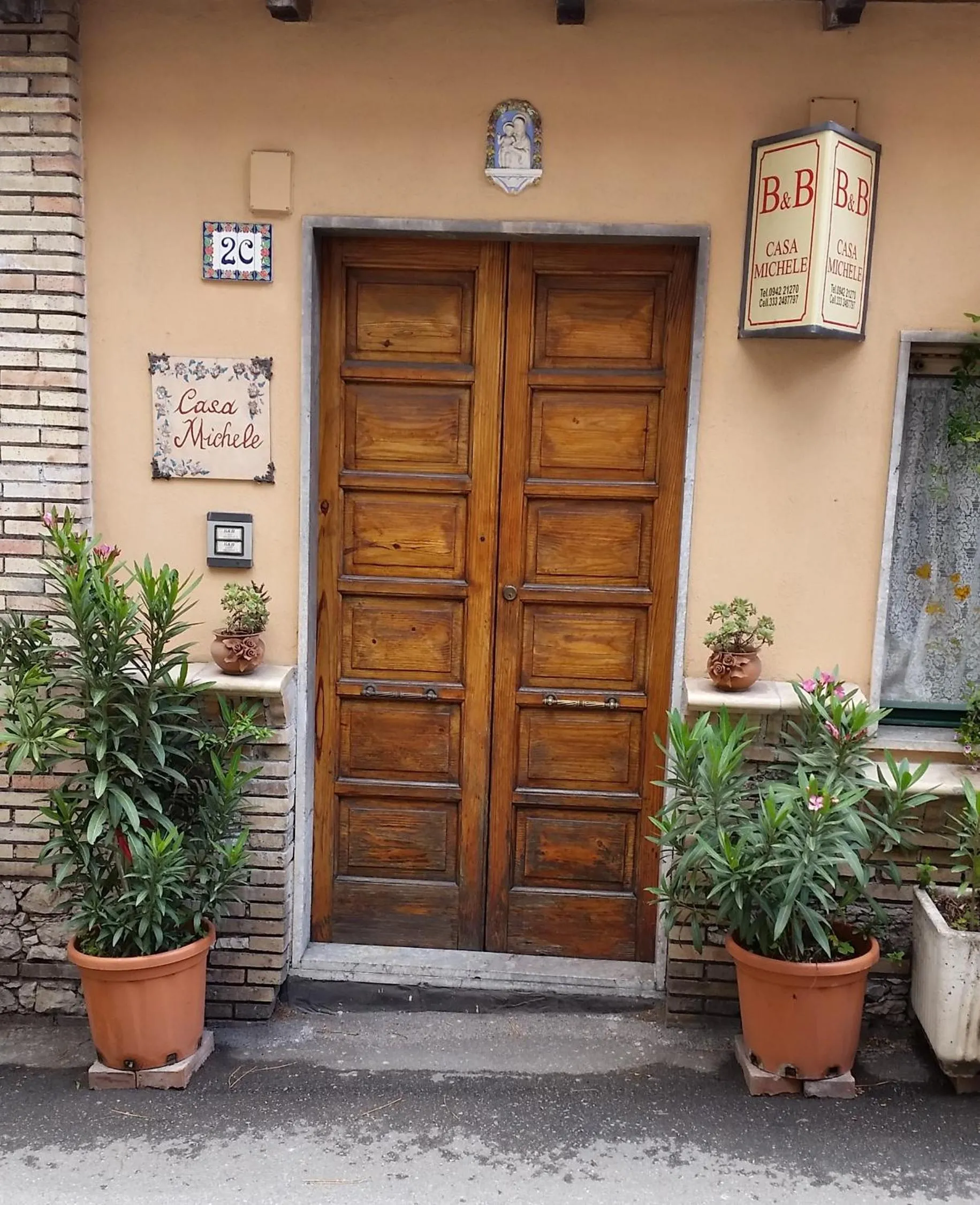 Property building in B&B Casa Michele