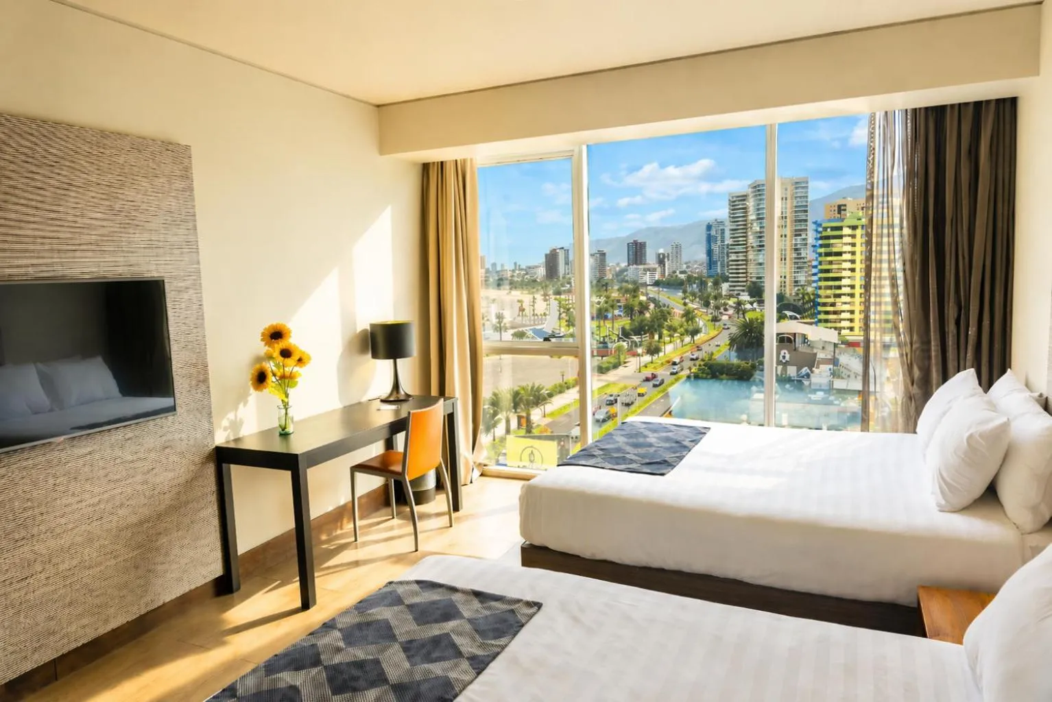 Photo of the whole room, Bed in Hotel Terrado Cavancha