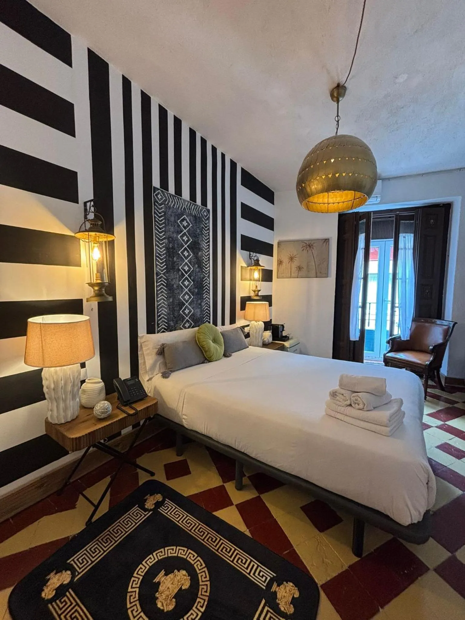 Bed in Hotel Life Gran Via - Tropical garden