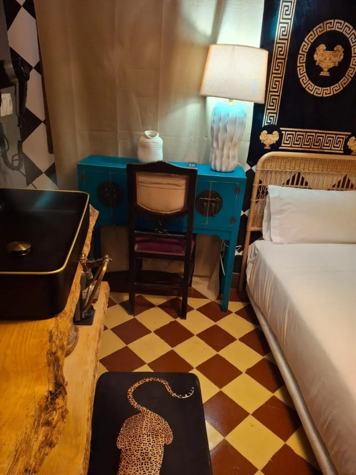 Single Room - single occupancy in Hotel Life Gran Via - Tropical garden Single Room - single occupancy in Hotel Life Gran Via - Tropical garden