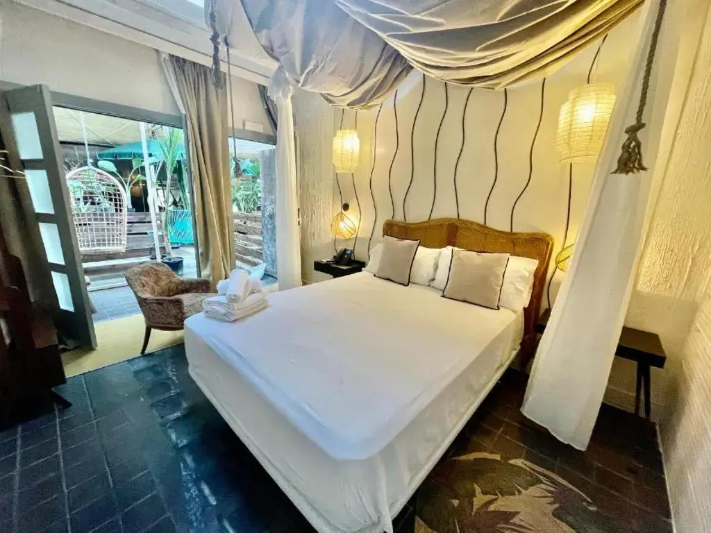 Bed in Hotel Life Gran Via - Tropical garden Bed in Hotel Life Gran Via - Tropical garden