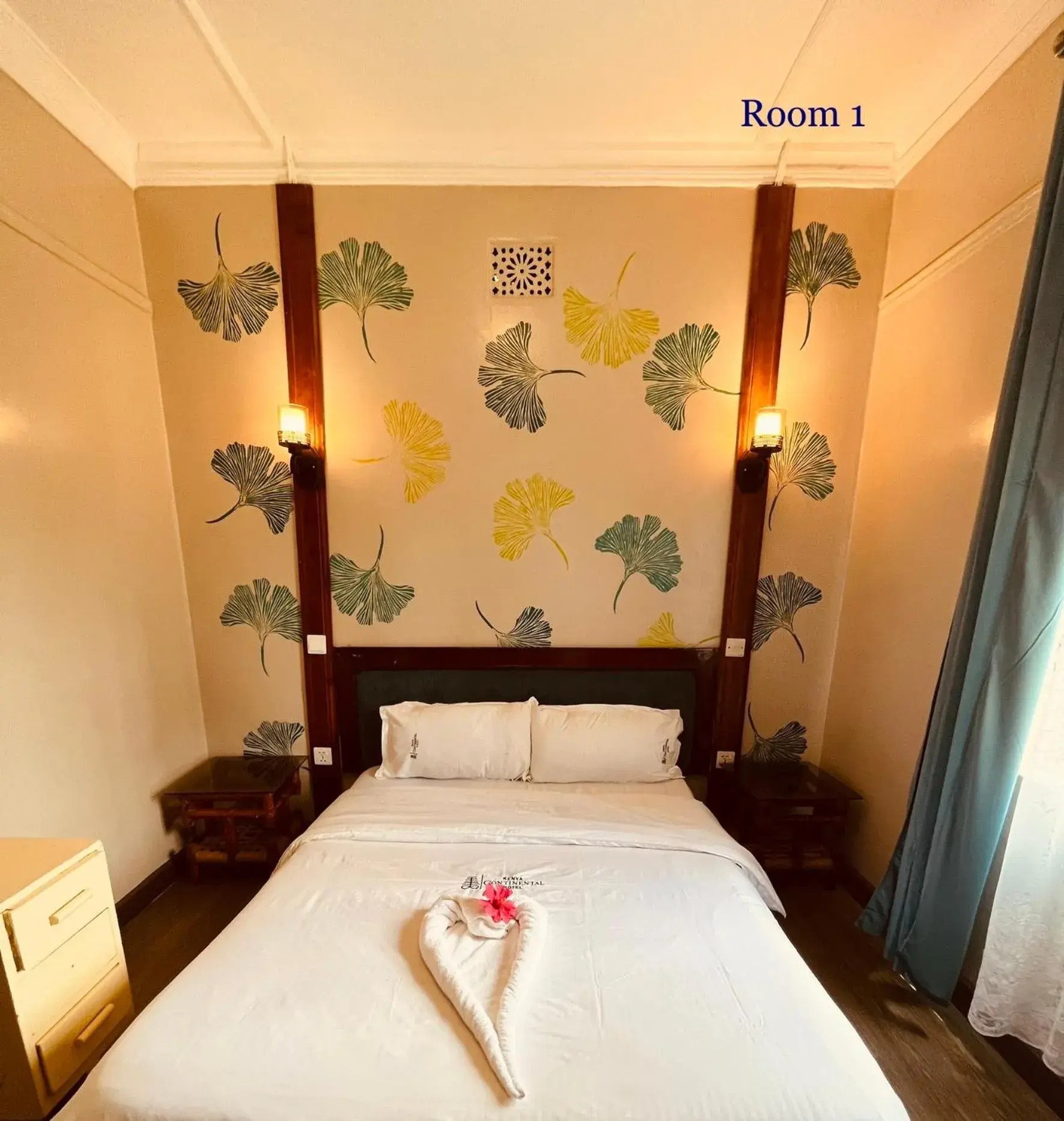 Standard Double Room in KENYA CONTINENTAL Hotel Standard Double Room in KENYA CONTINENTAL Hotel