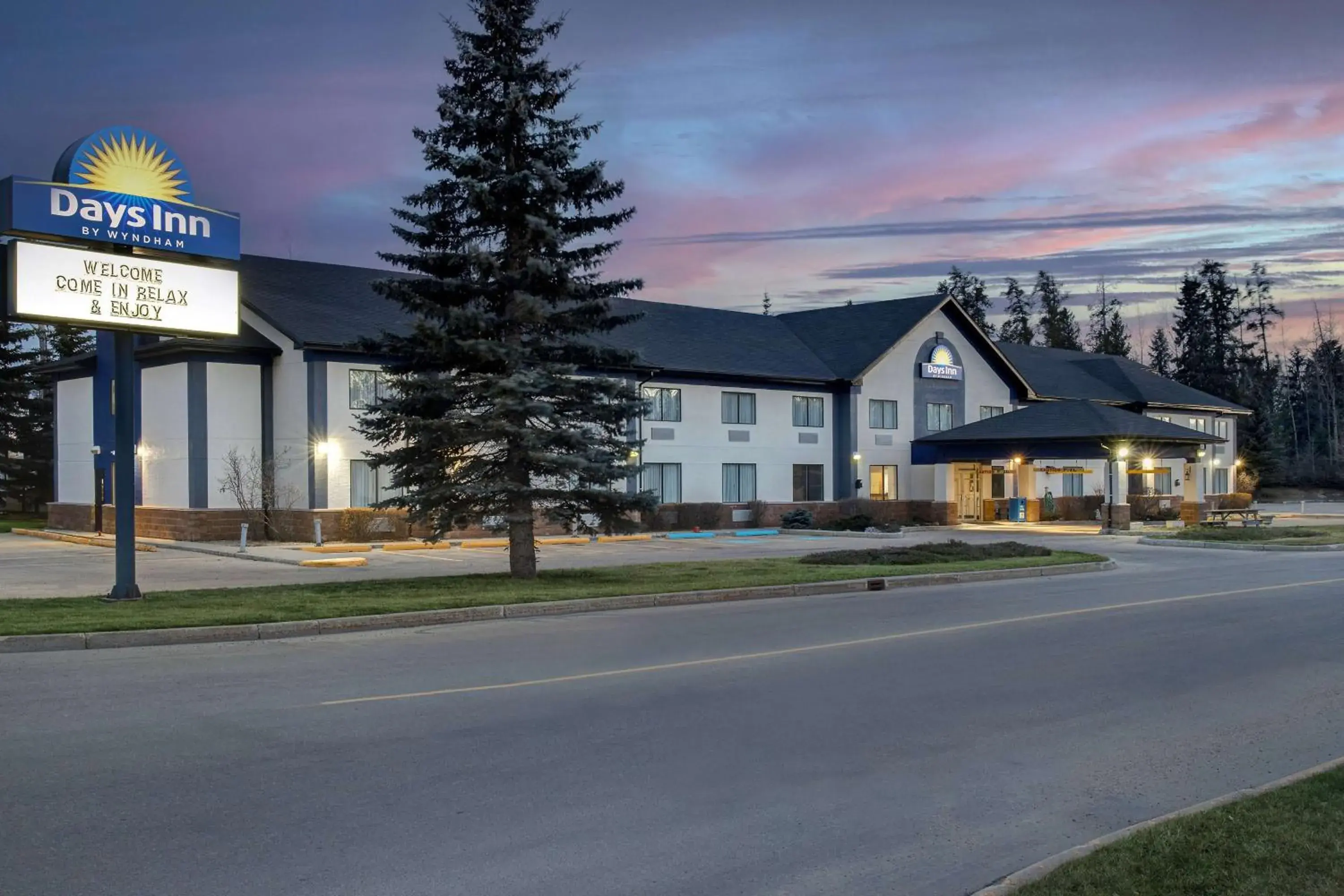 Days Inn by Wyndham Whitecourt Days Inn by Wyndham Whitecourt