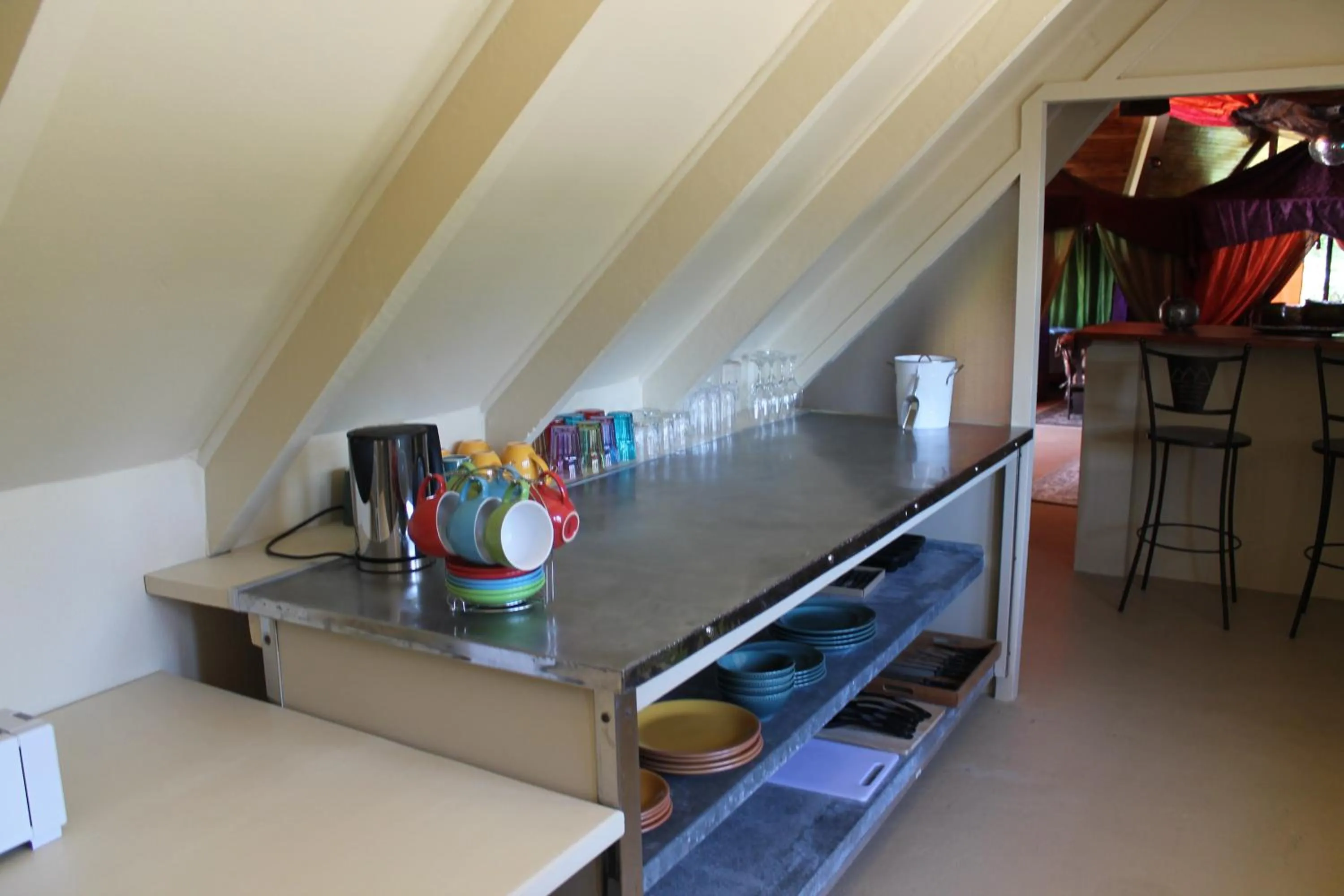 Kitchen or kitchenette in Pyramids Motel