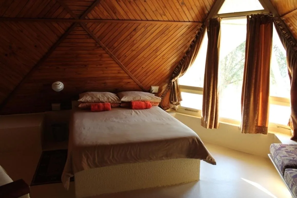 Bed in Pyramids Motel