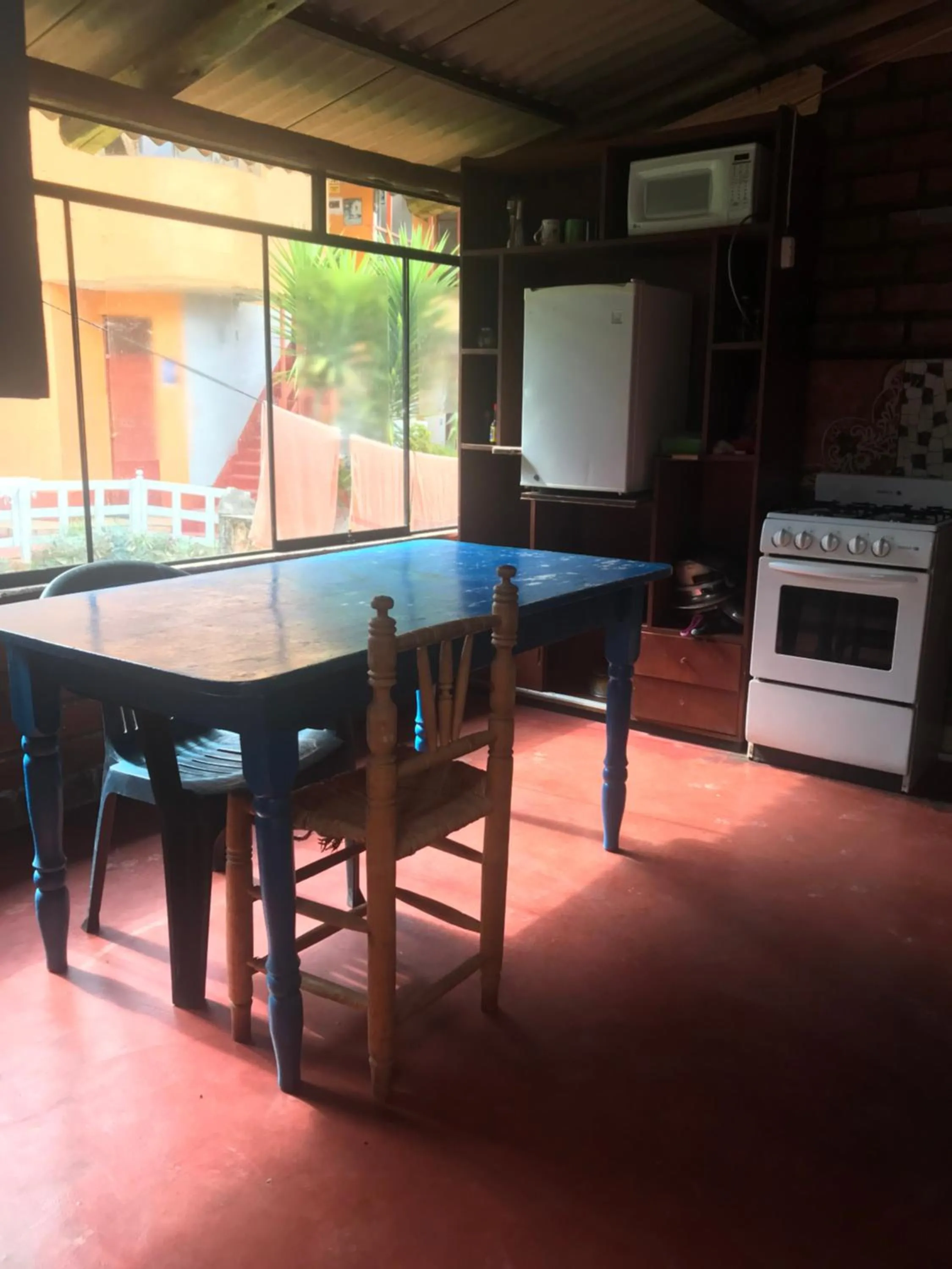 Communal kitchen in Jo´s Place