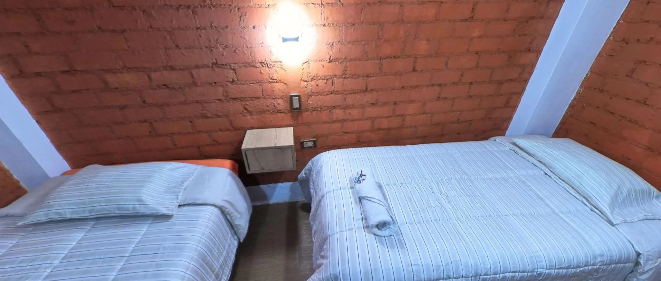 Photo of the whole room, Bed in Jo´s Place