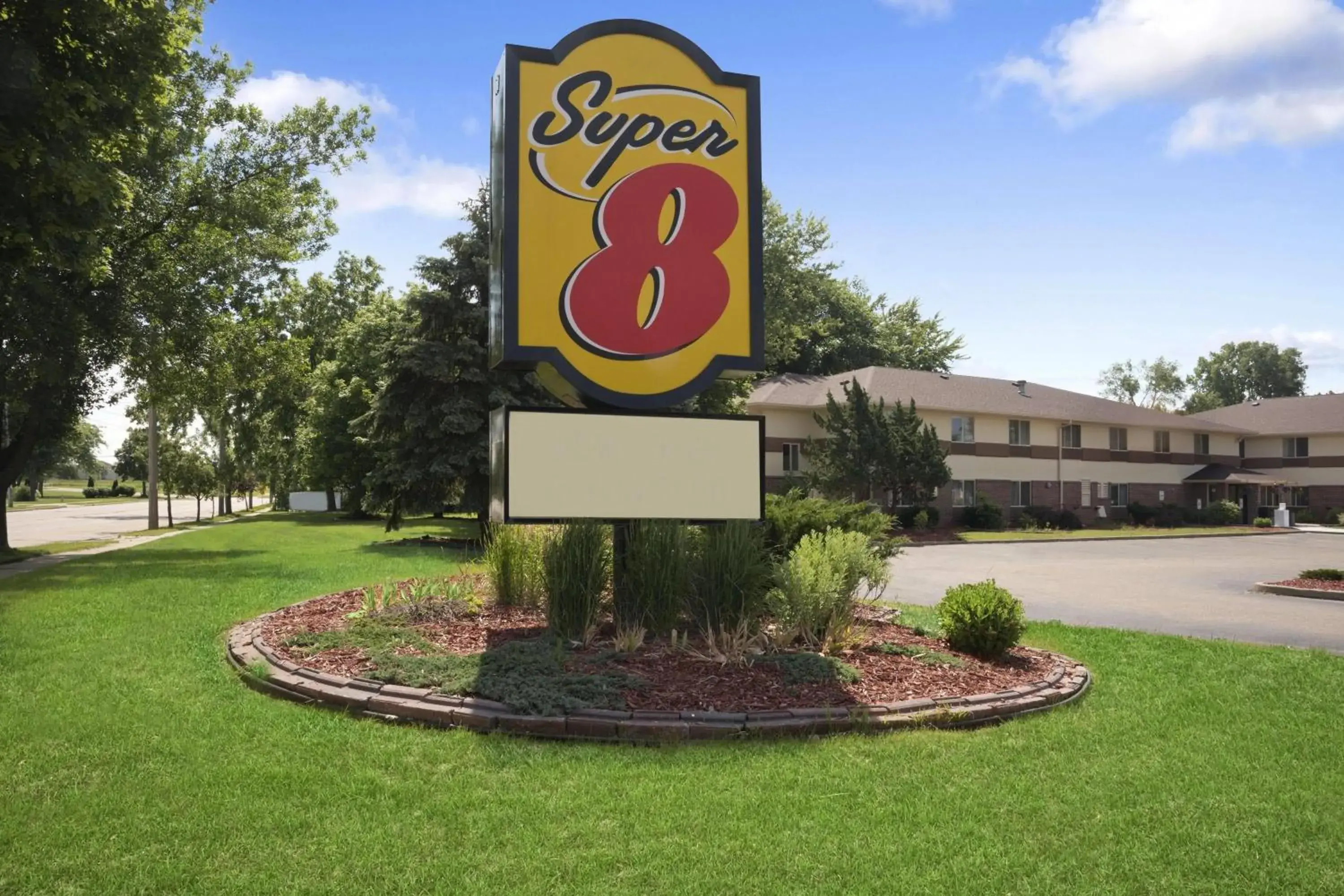 Property building in Super 8 by Wyndham Whitewater WI Property building in Super 8 by Wyndham Whitewater WI