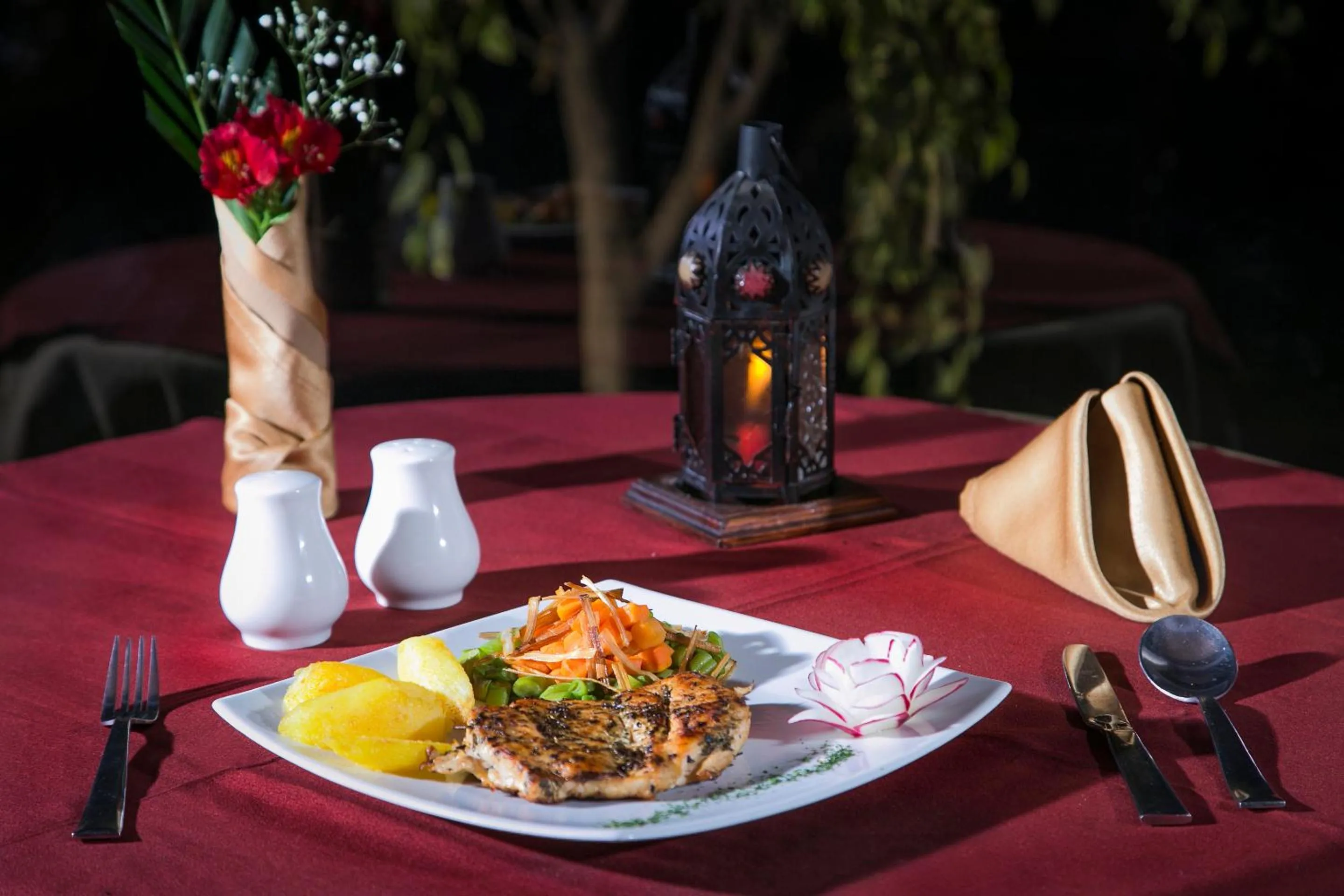 Food and drinks in Hosteria Rumipamba De Las Rosas