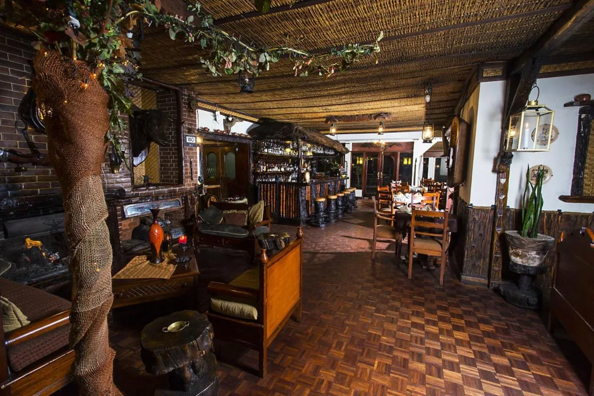 Restaurant/places to eat in Hosteria Rumipamba De Las Rosas