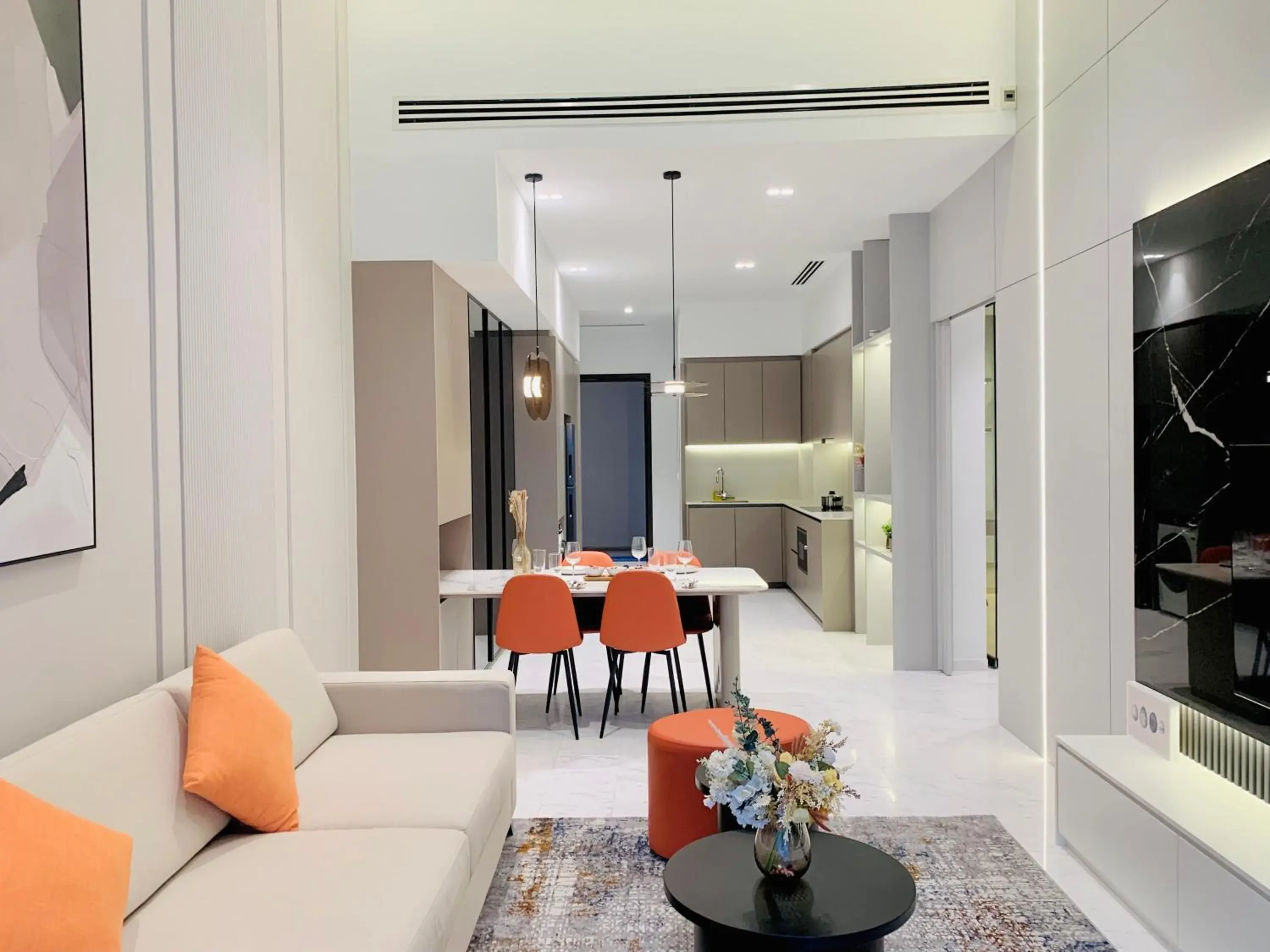 One-Bedroom Apartment with City View - single occupancy in Eaton Residences By Luna One-Bedroom Apartment with City View - single occupancy in Eaton Residences By Luna