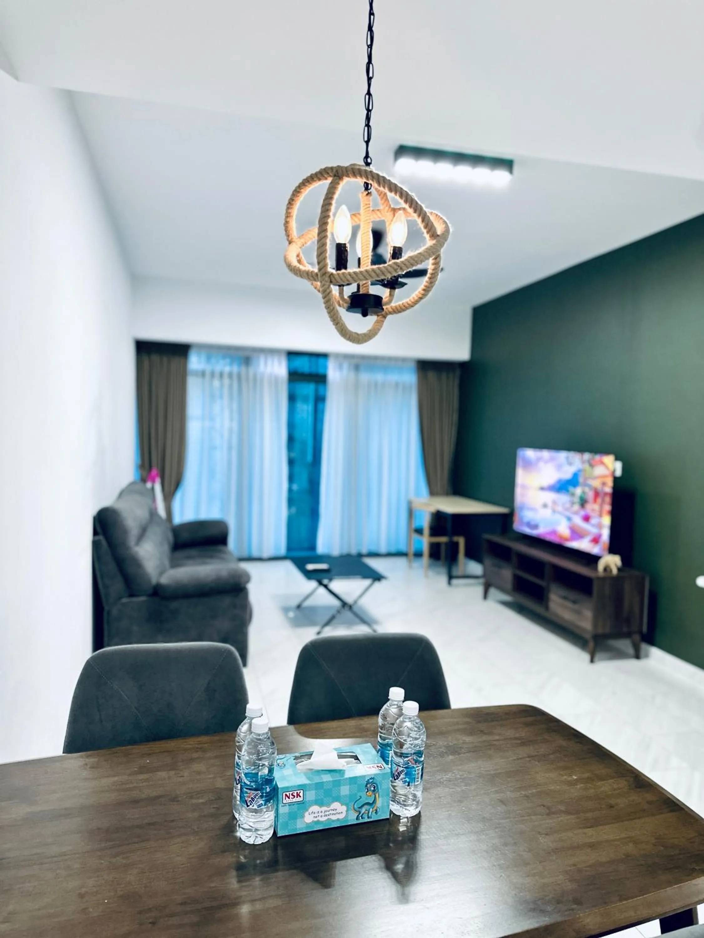 Communal lounge/ TV room in Eaton Residences By Luna
