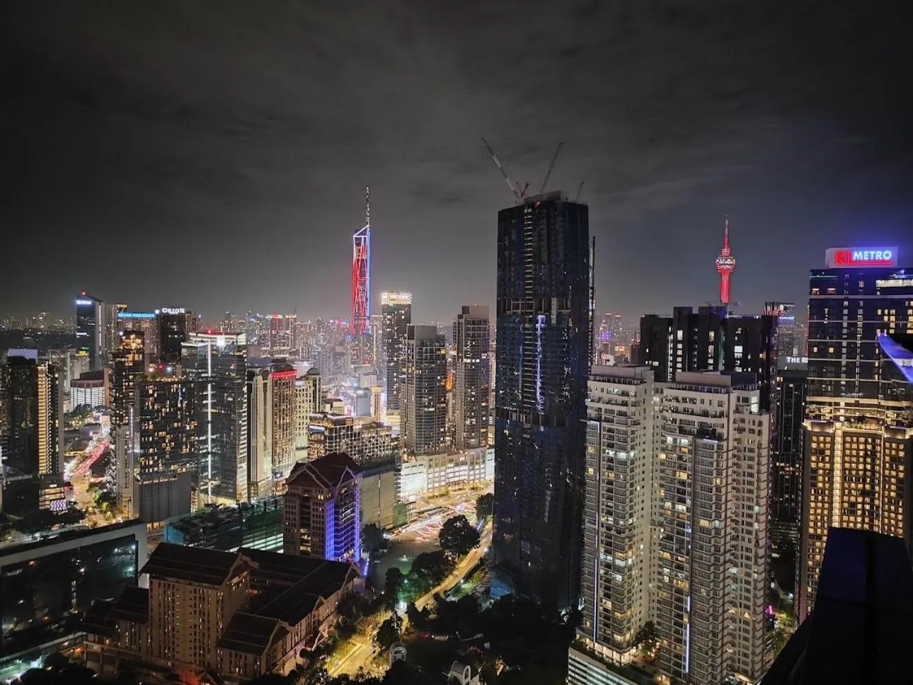 Night in Eaton Residences By Luna