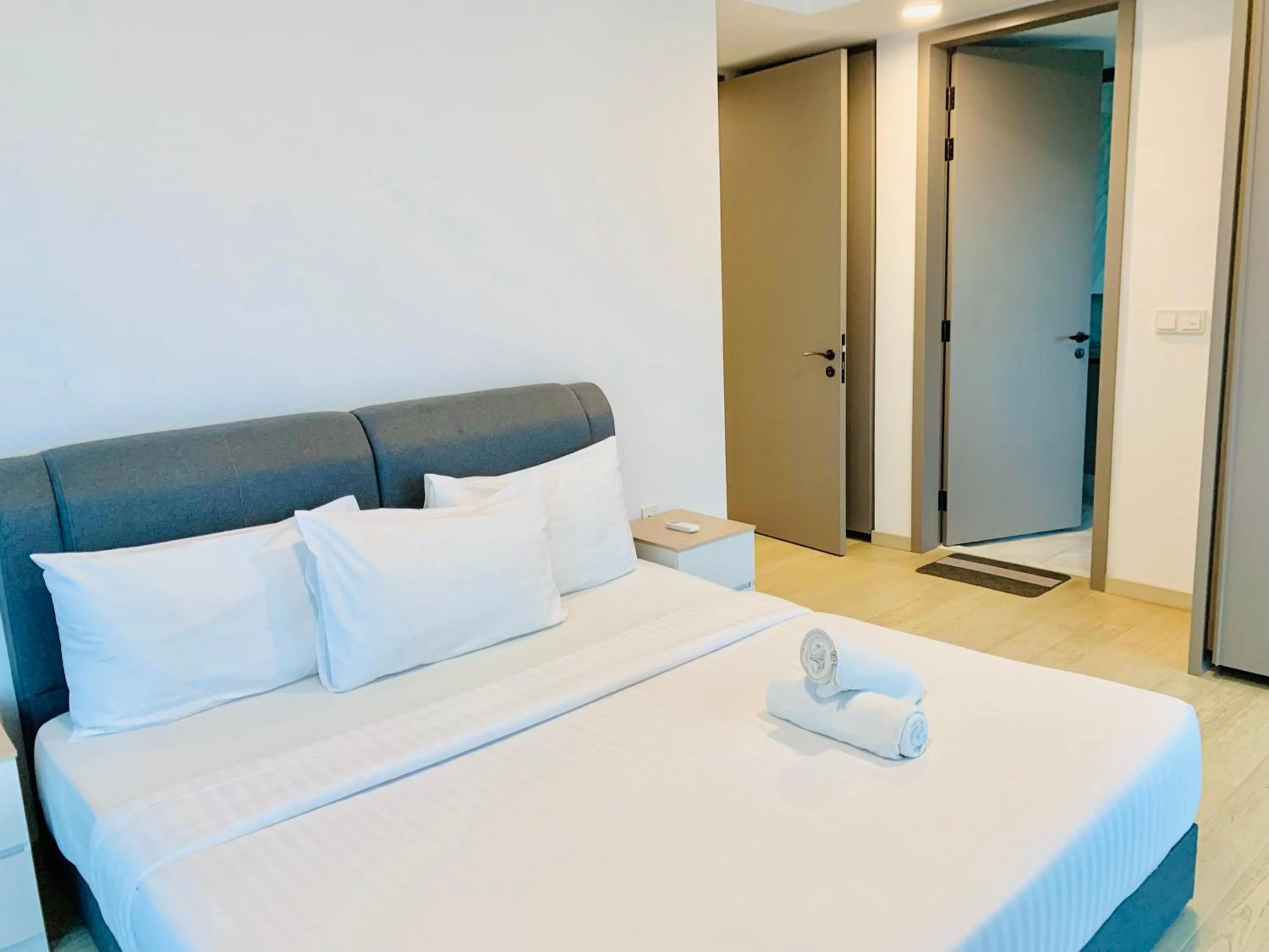 Bed in Eaton Residences By Luna