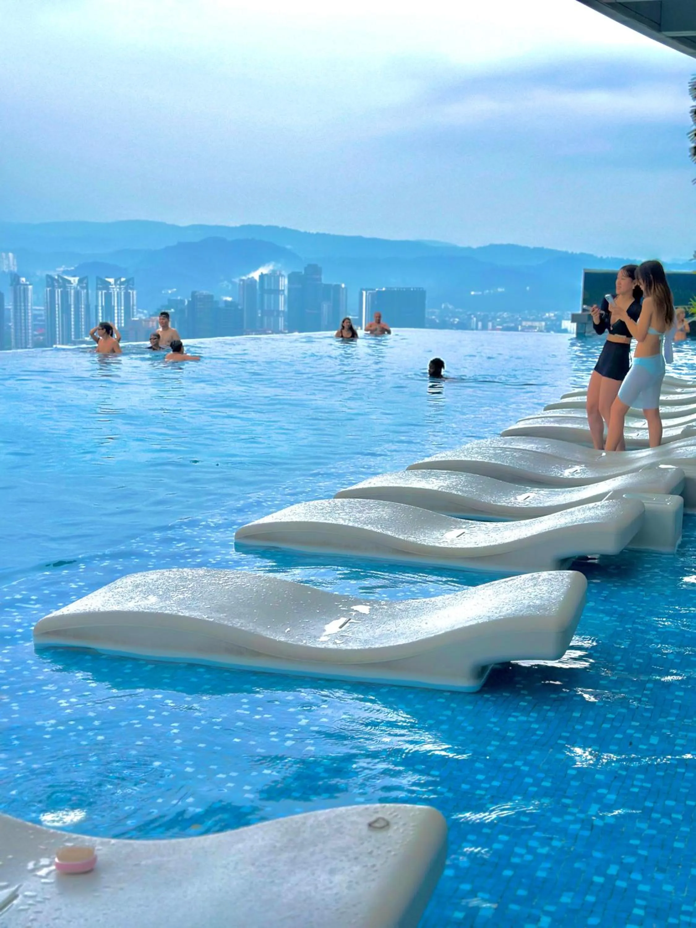 Nearby landmark in Eaton Residences By Luna