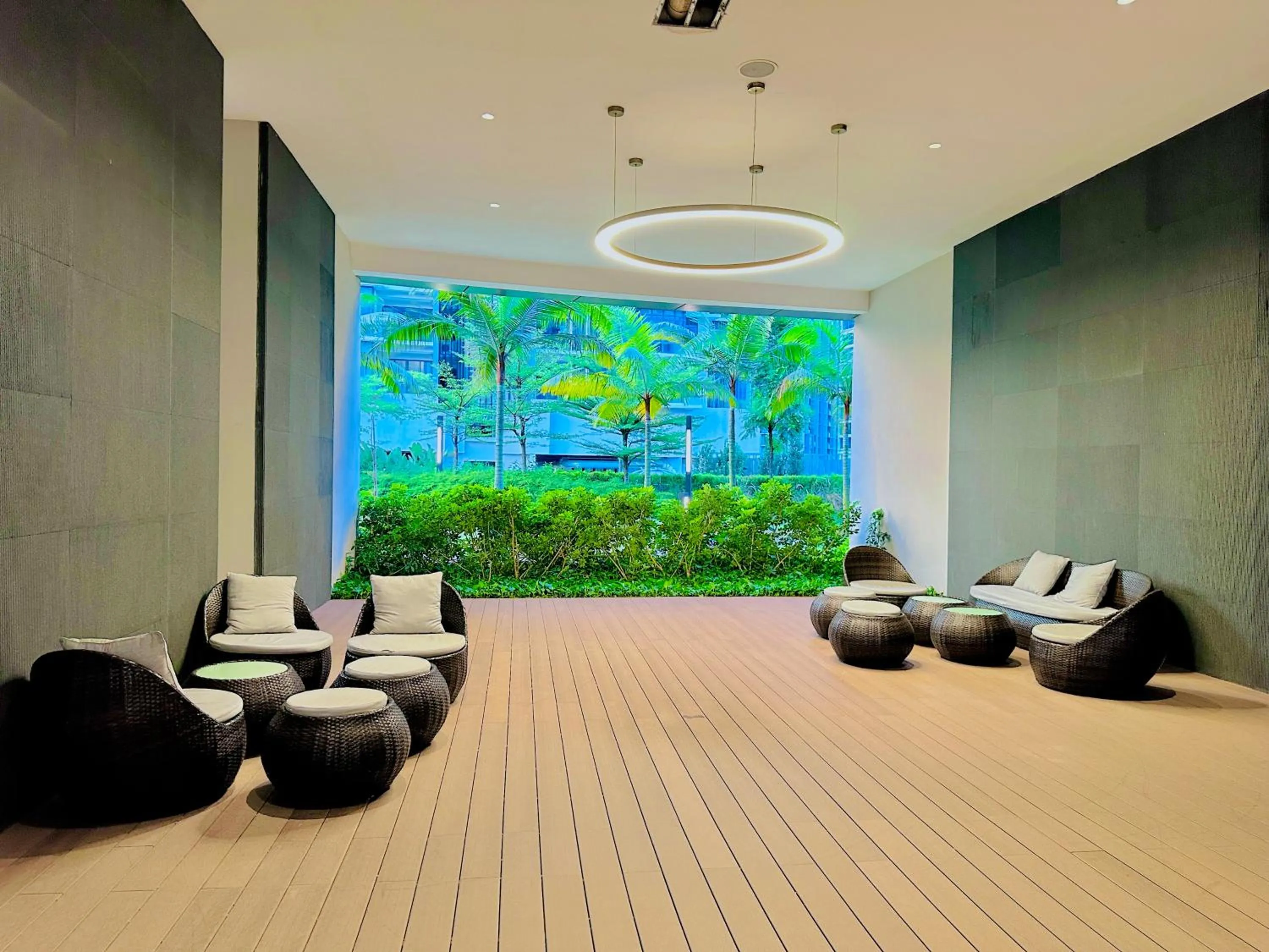 Garden in Eaton Residences By Luna